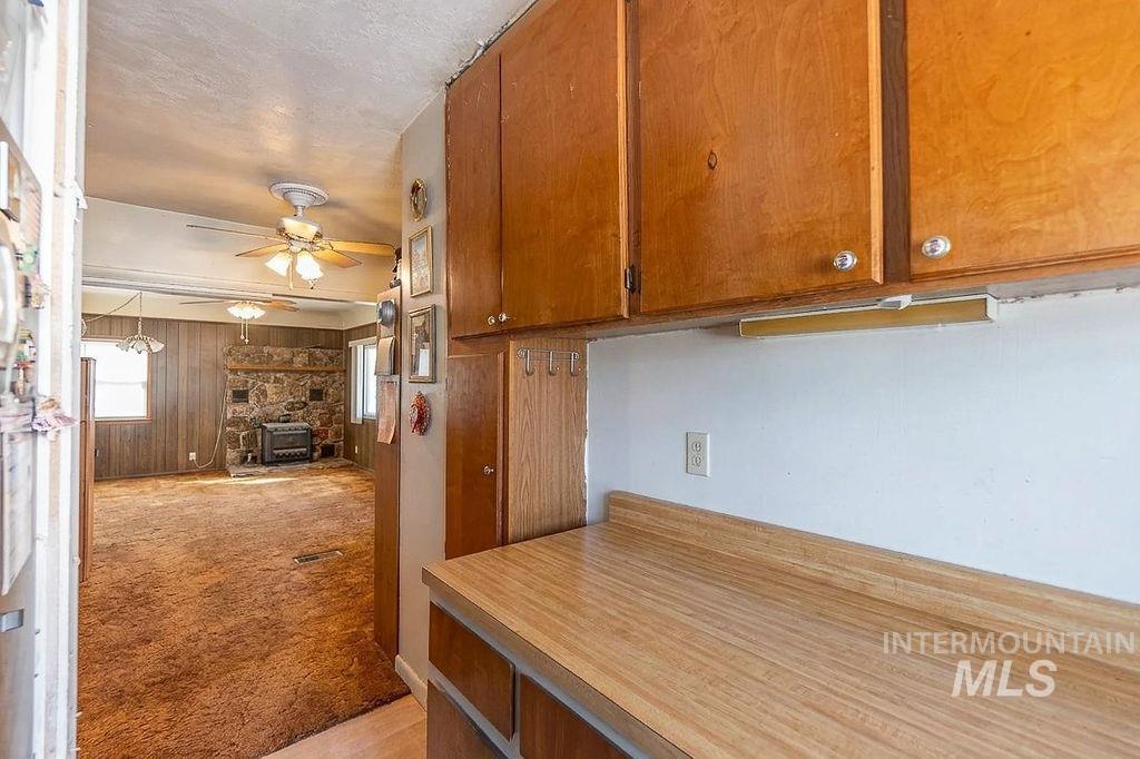 583 Notus Road Property Photo 11
