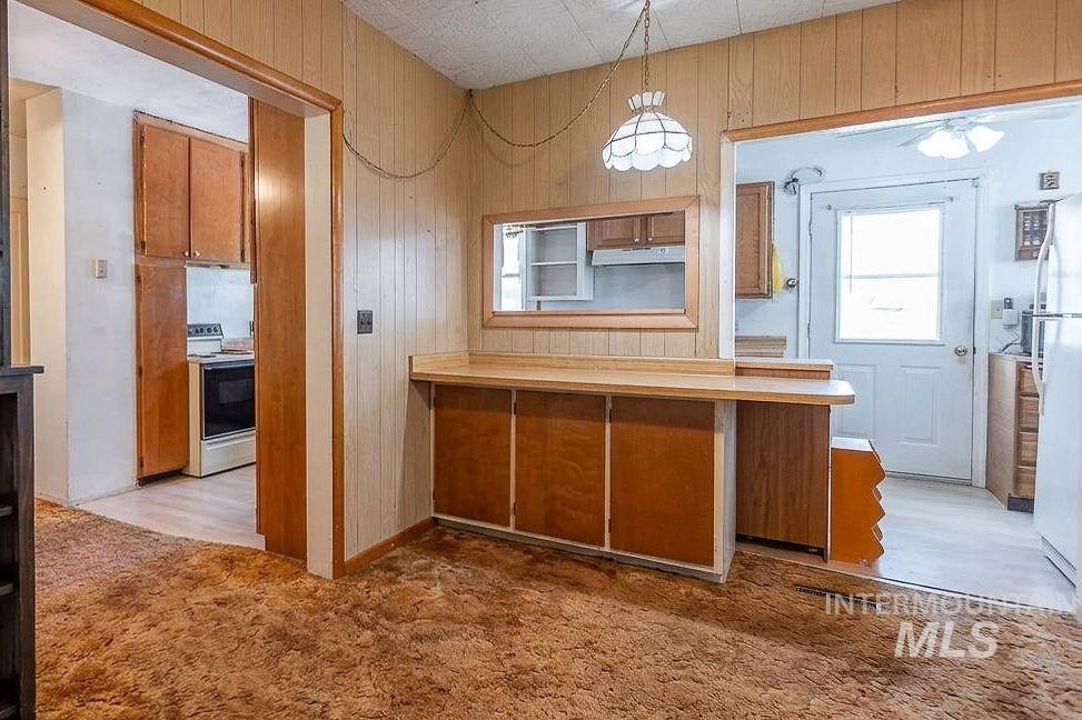583 Notus Road Property Photo 15