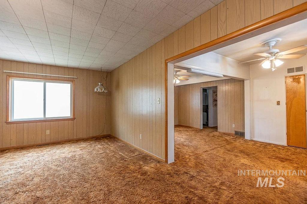 583 Notus Road Property Photo 33