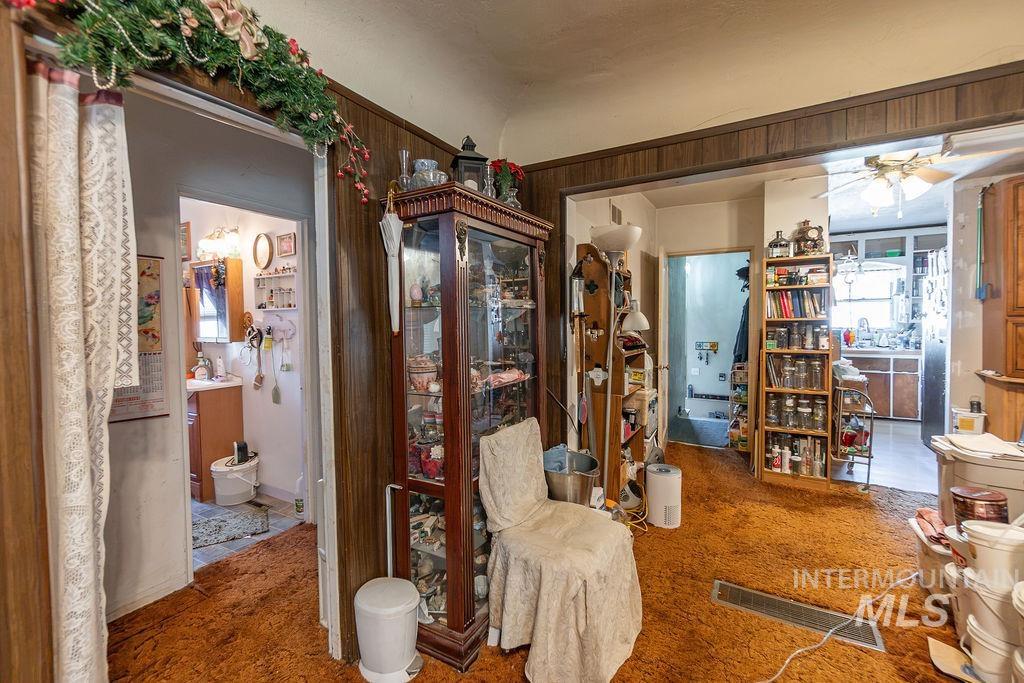 583 Notus Road Property Photo 37