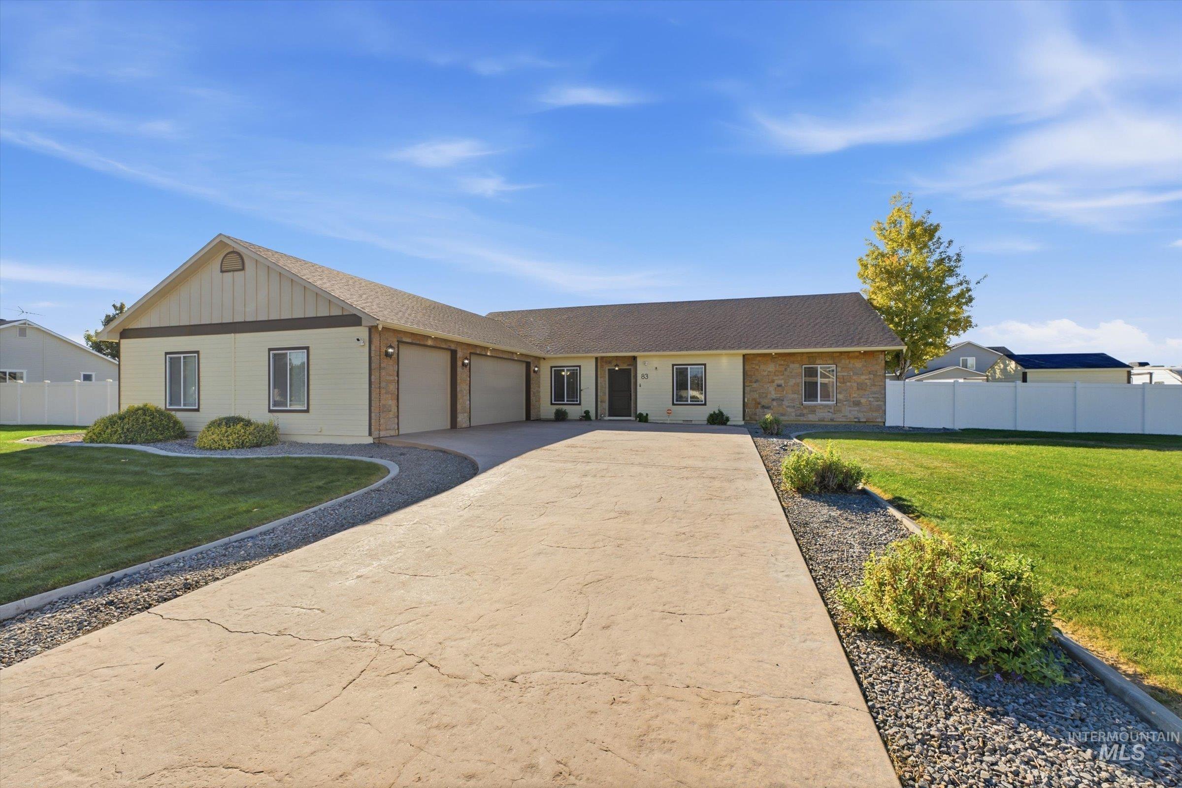 83 S Smiley Court Property Photo 1