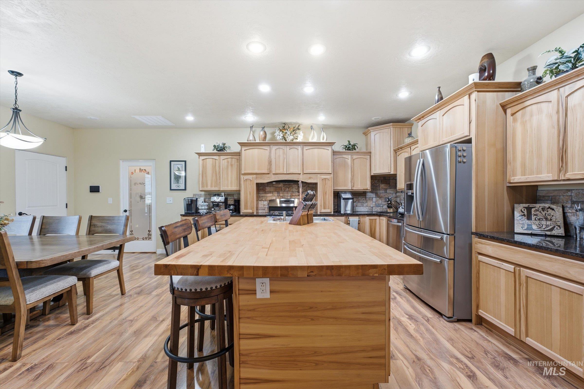 83 S Smiley Court Property Photo 10
