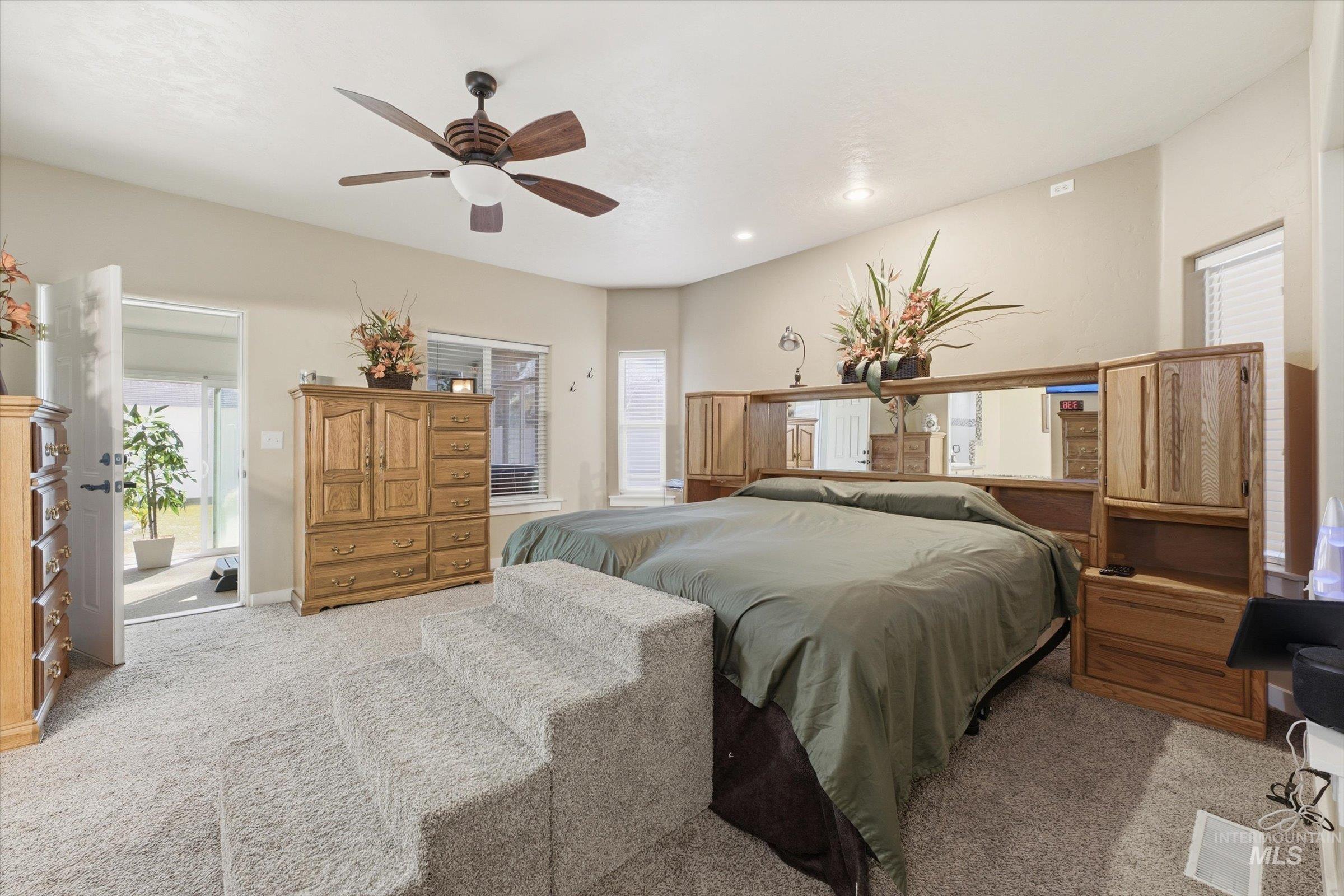 83 S Smiley Court Property Photo 19