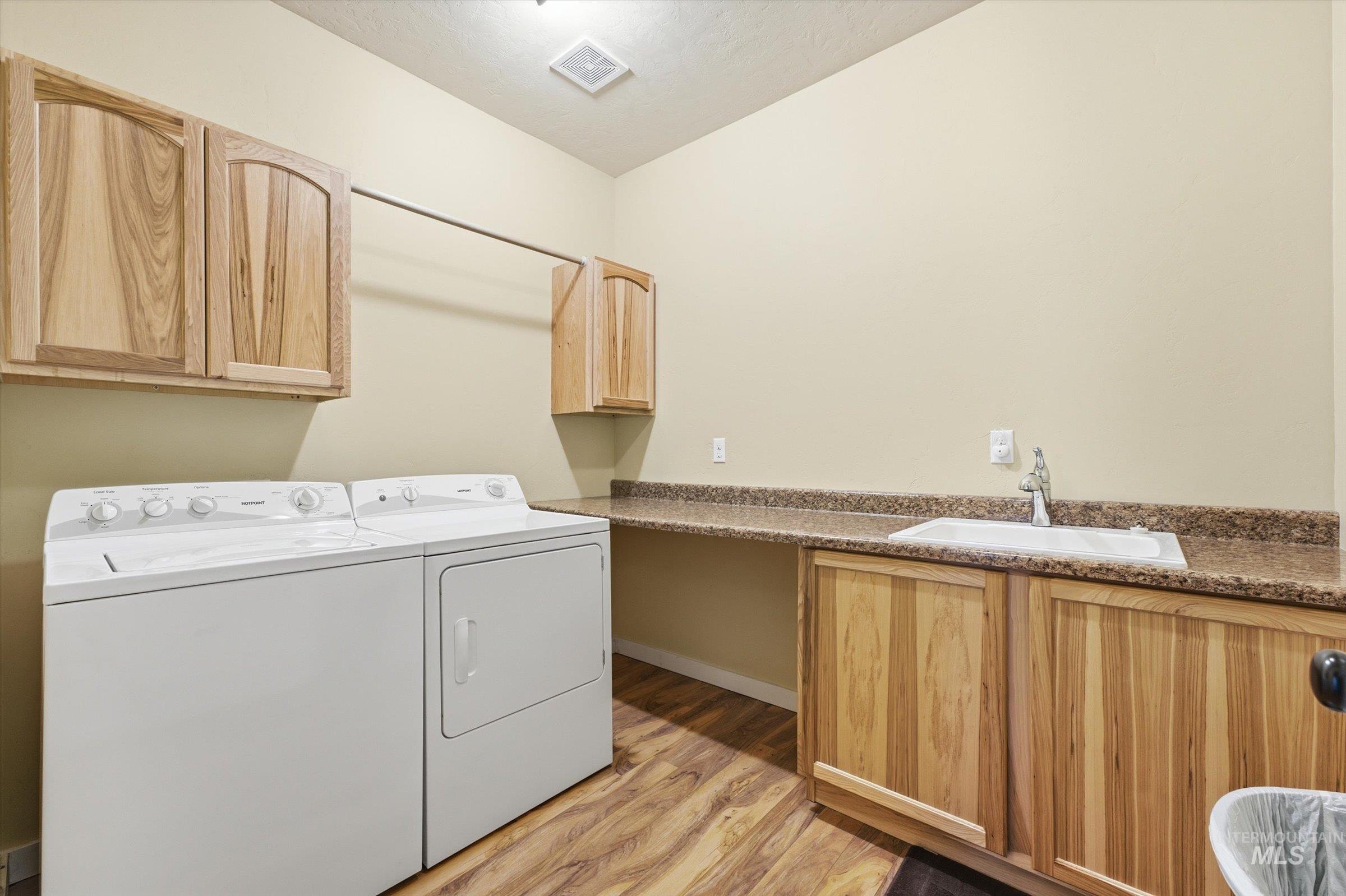 83 S Smiley Court Property Photo 28