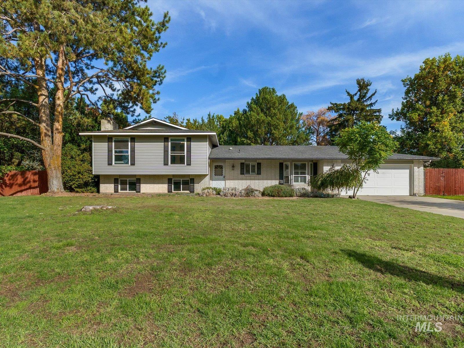 12508 W Freedom Dr Property Photo 2