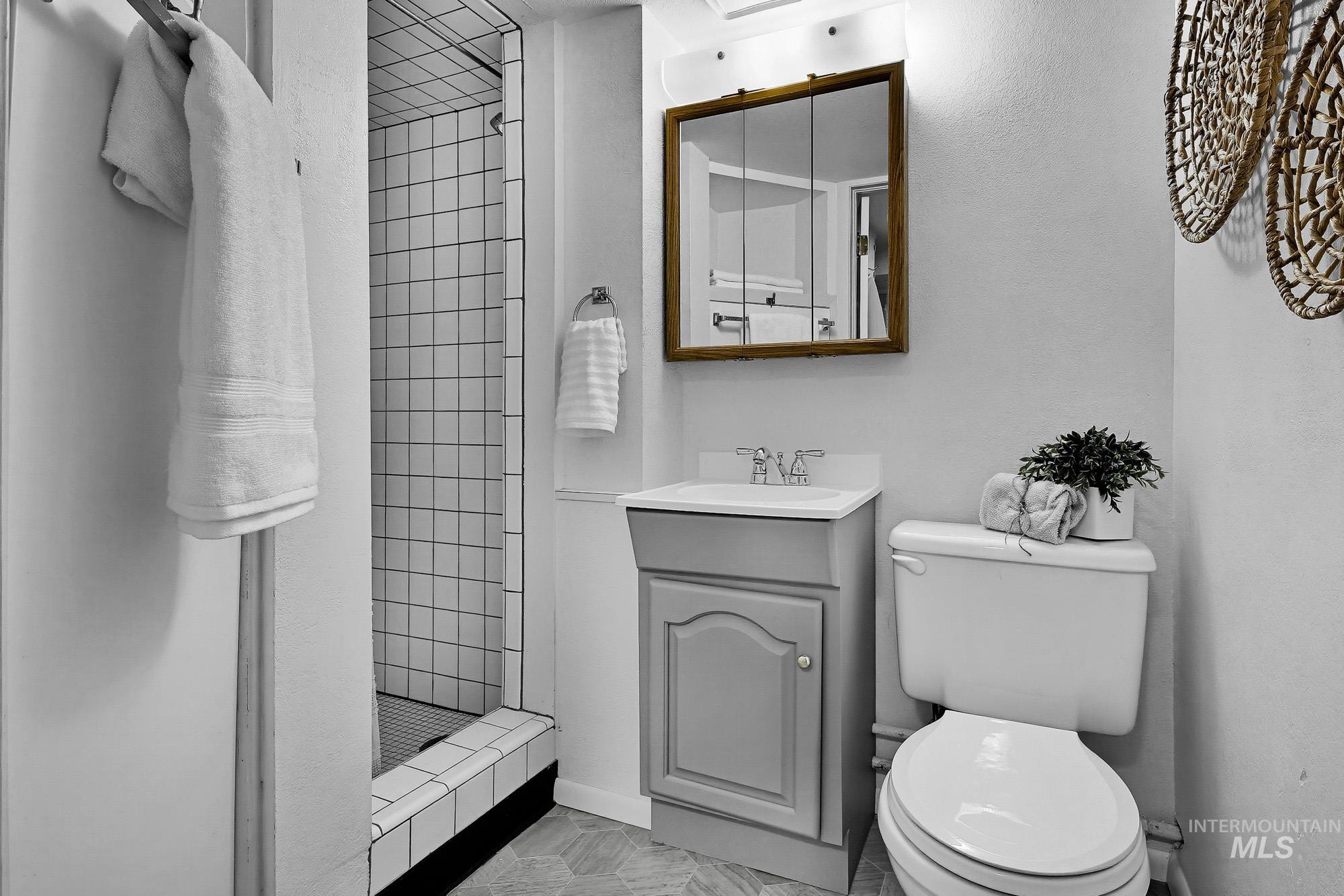 648 Hughes Dr Property Photo 33