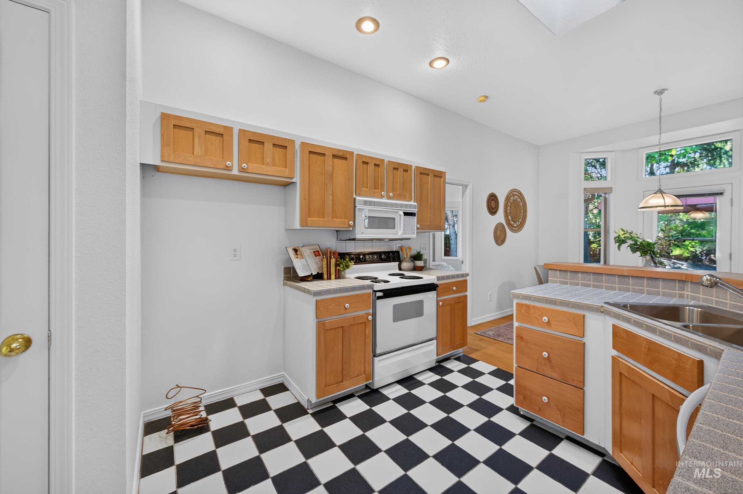 6277 W Parapet Ct Property Photo 13