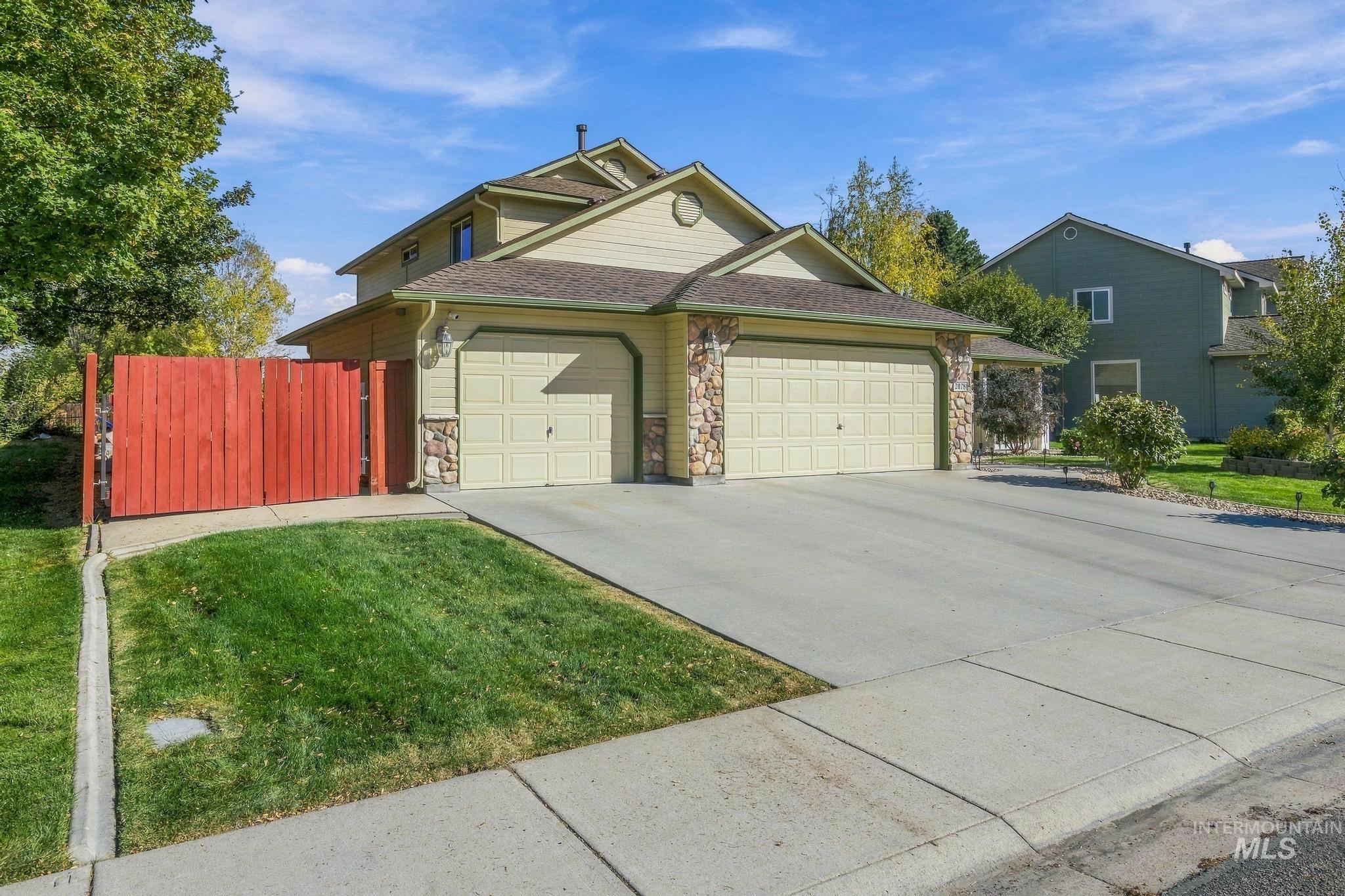 2078 S Ice Bear Way Property Photo 3