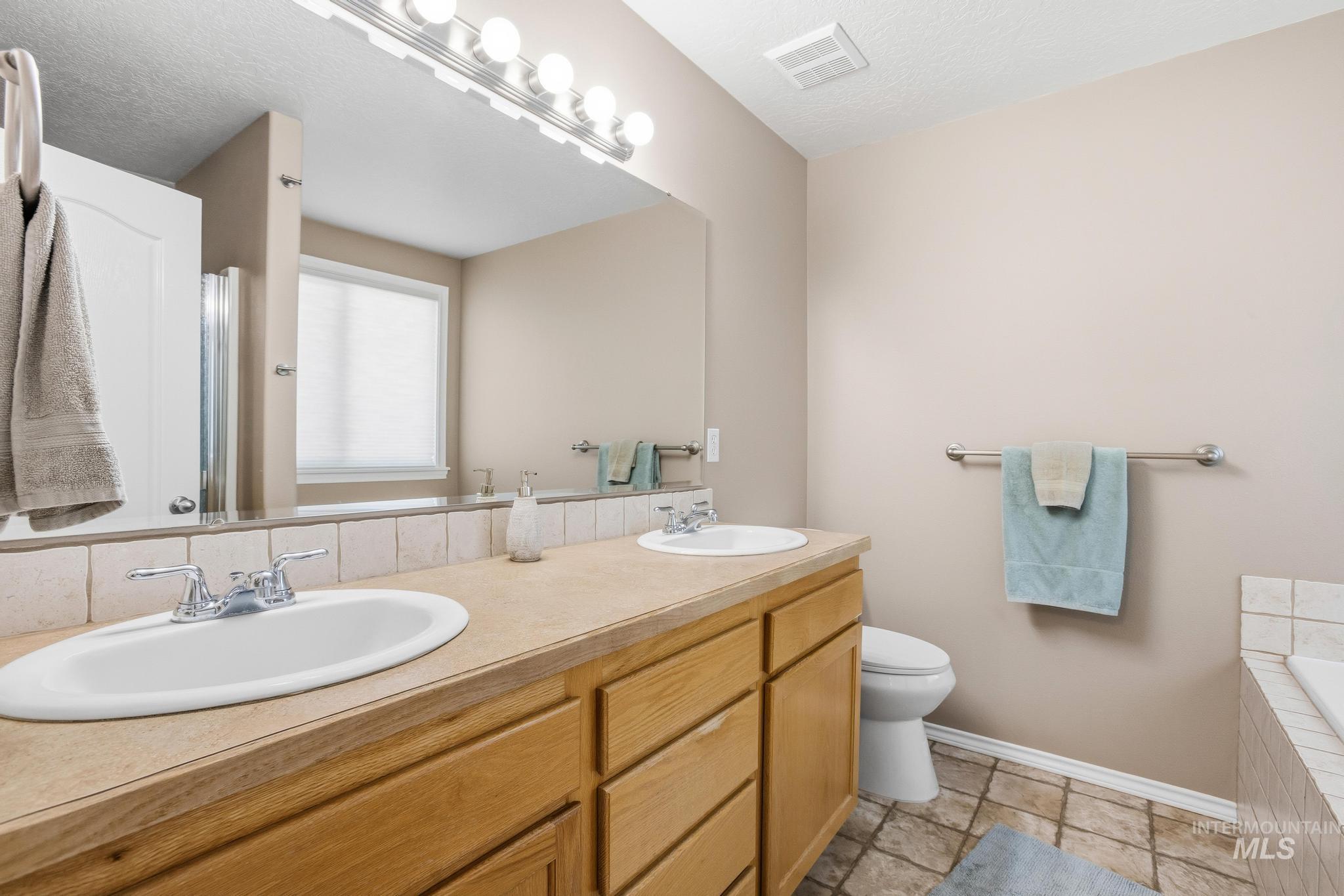 2078 S Ice Bear Way Property Photo 29