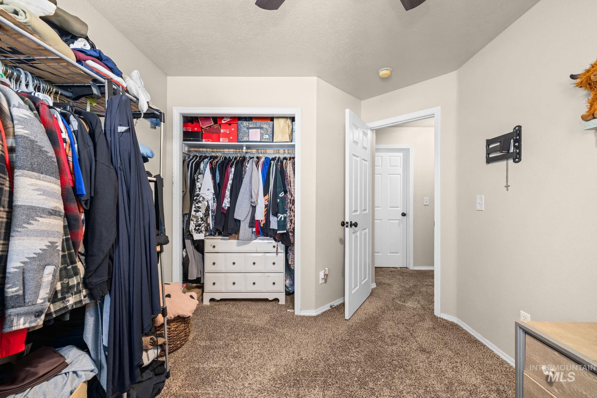 1809 W Eaglecrest Dr Property Photo 27