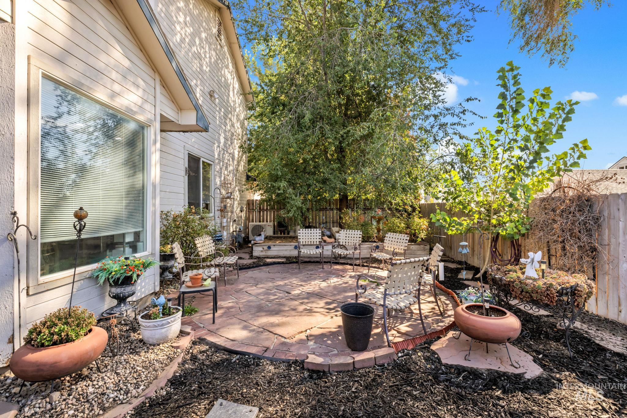 1809 W Eaglecrest Dr Property Photo 35