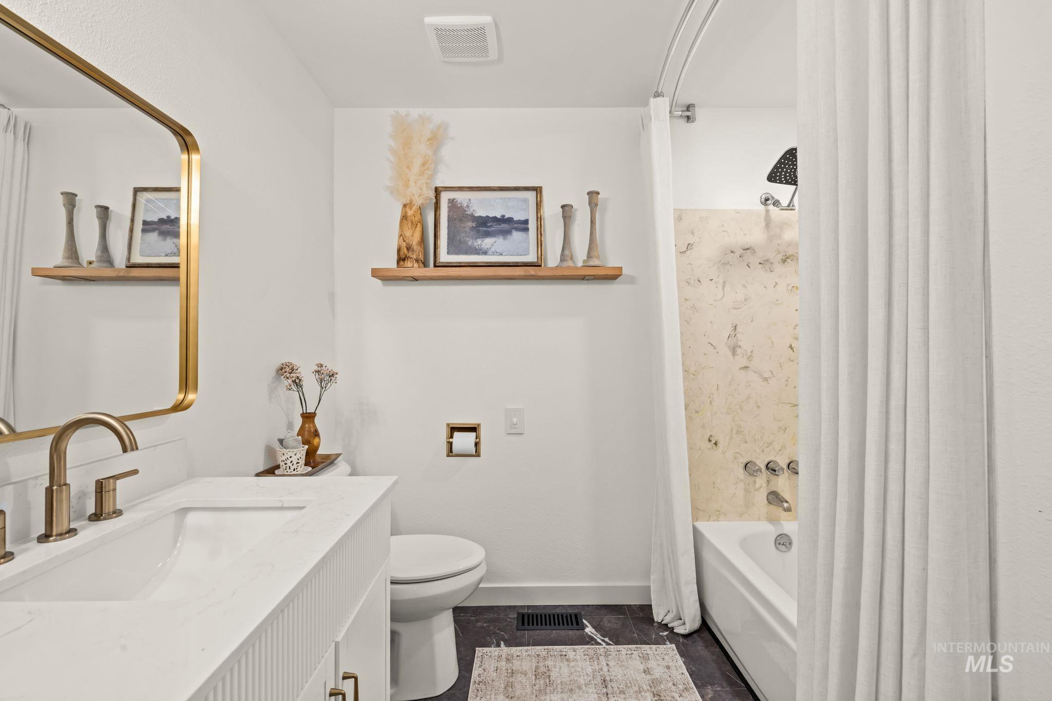 1444 S Oriole Way Property Photo 24