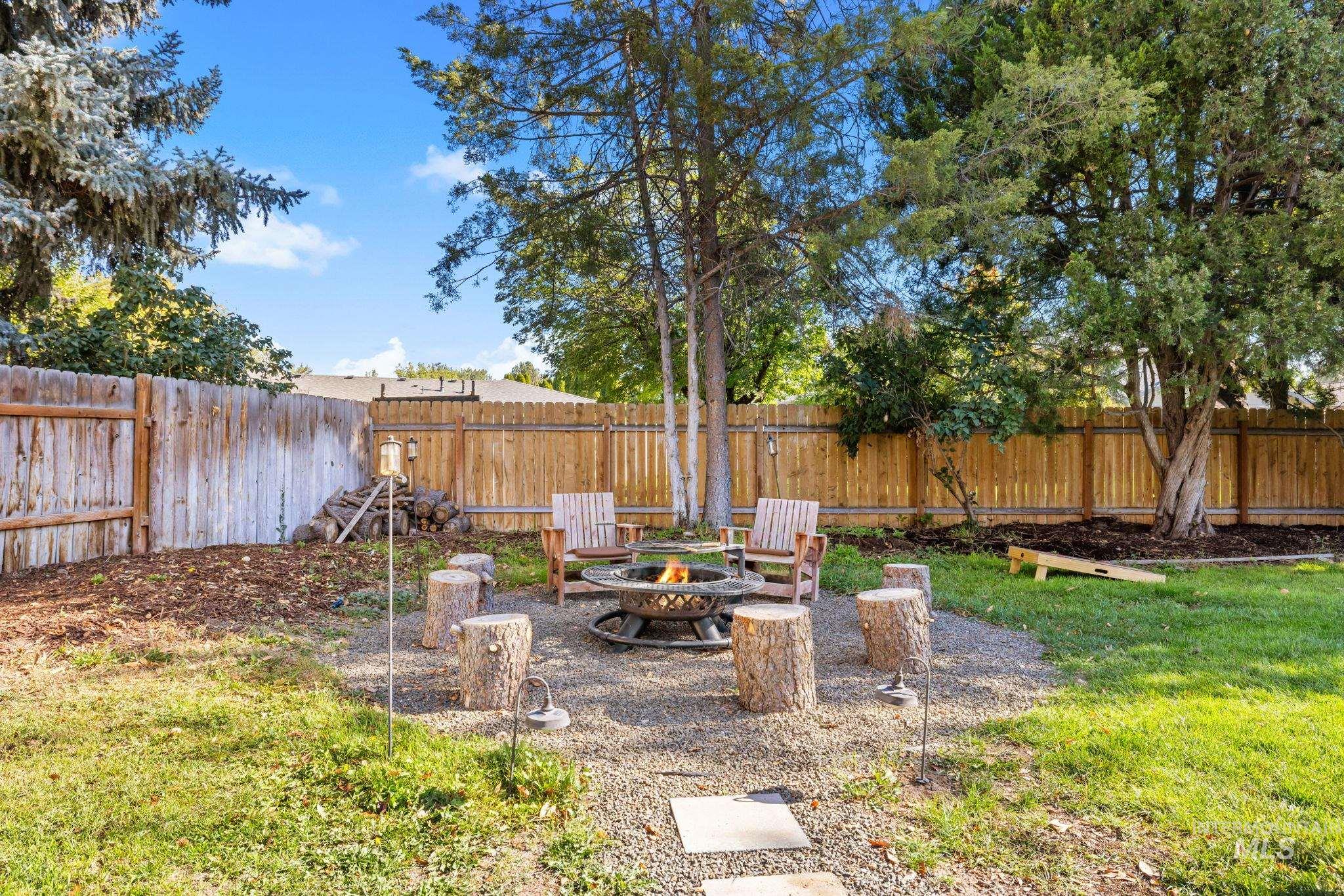 1444 S Oriole Way Property Photo 39