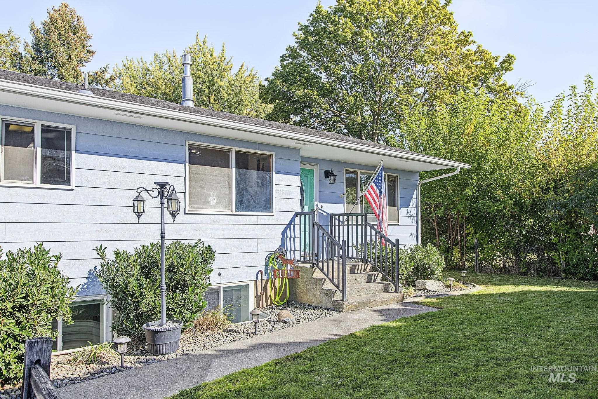 409 Bryden Ave Property Photo 4
