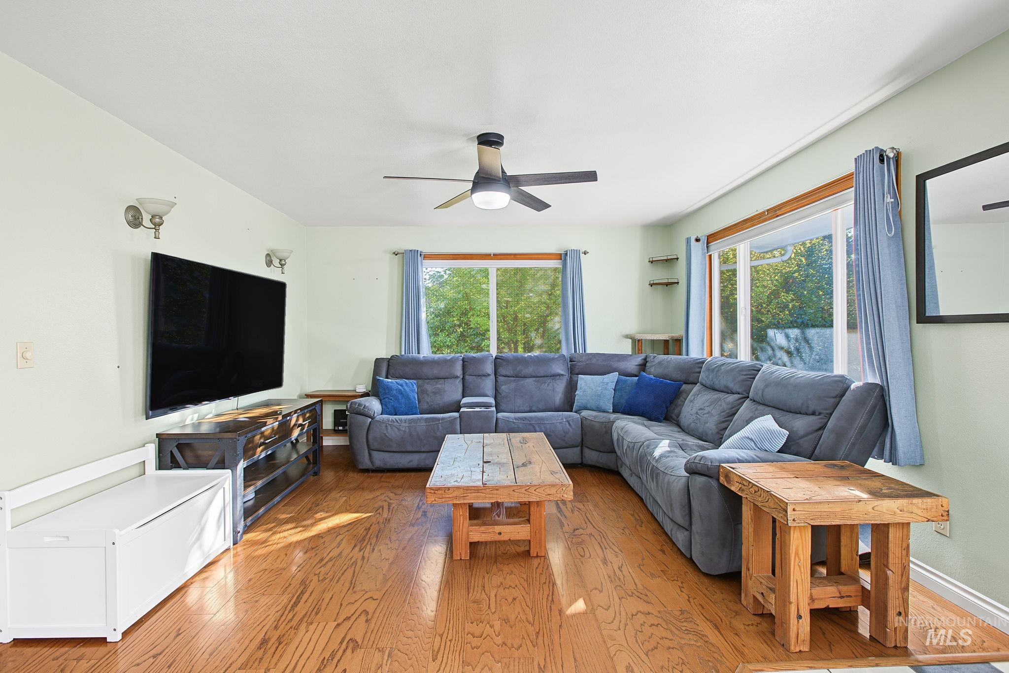 409 Bryden Ave Property Photo 6