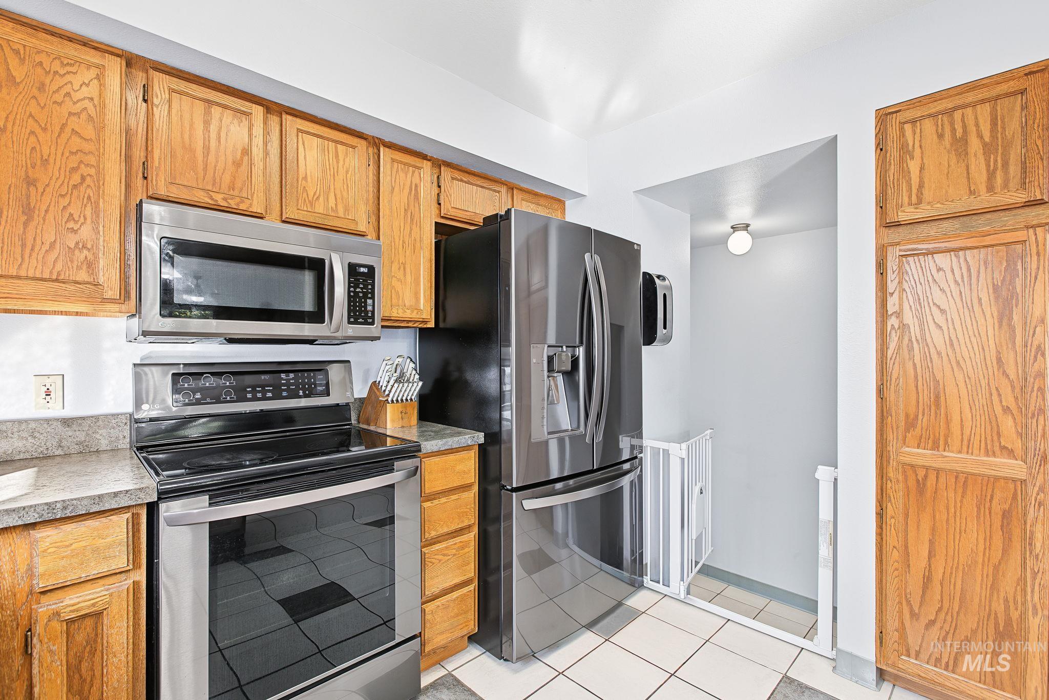 409 Bryden Ave Property Photo 19
