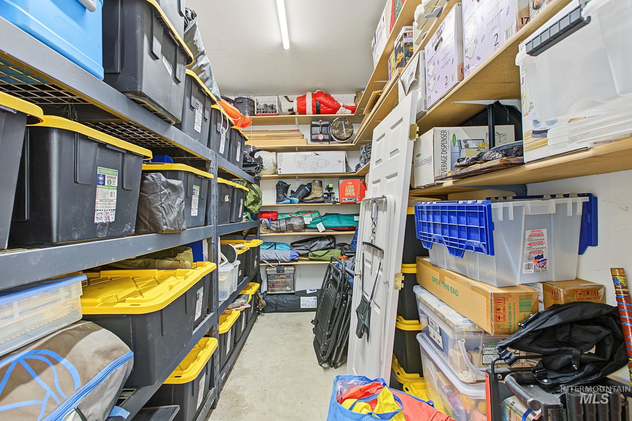 409 Bryden Ave Property Photo 46