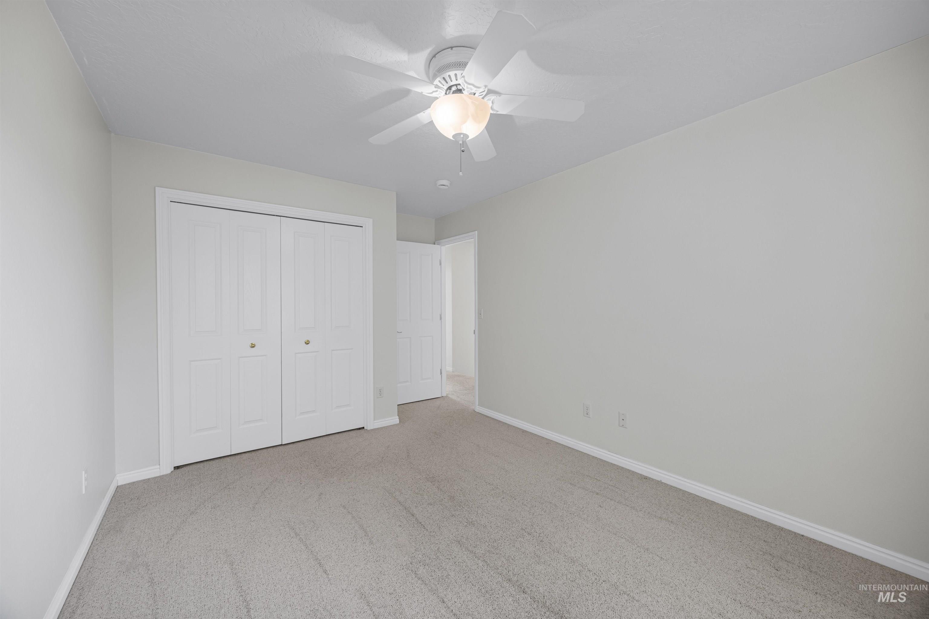 2320 E Alderhill Dr Property Photo 34