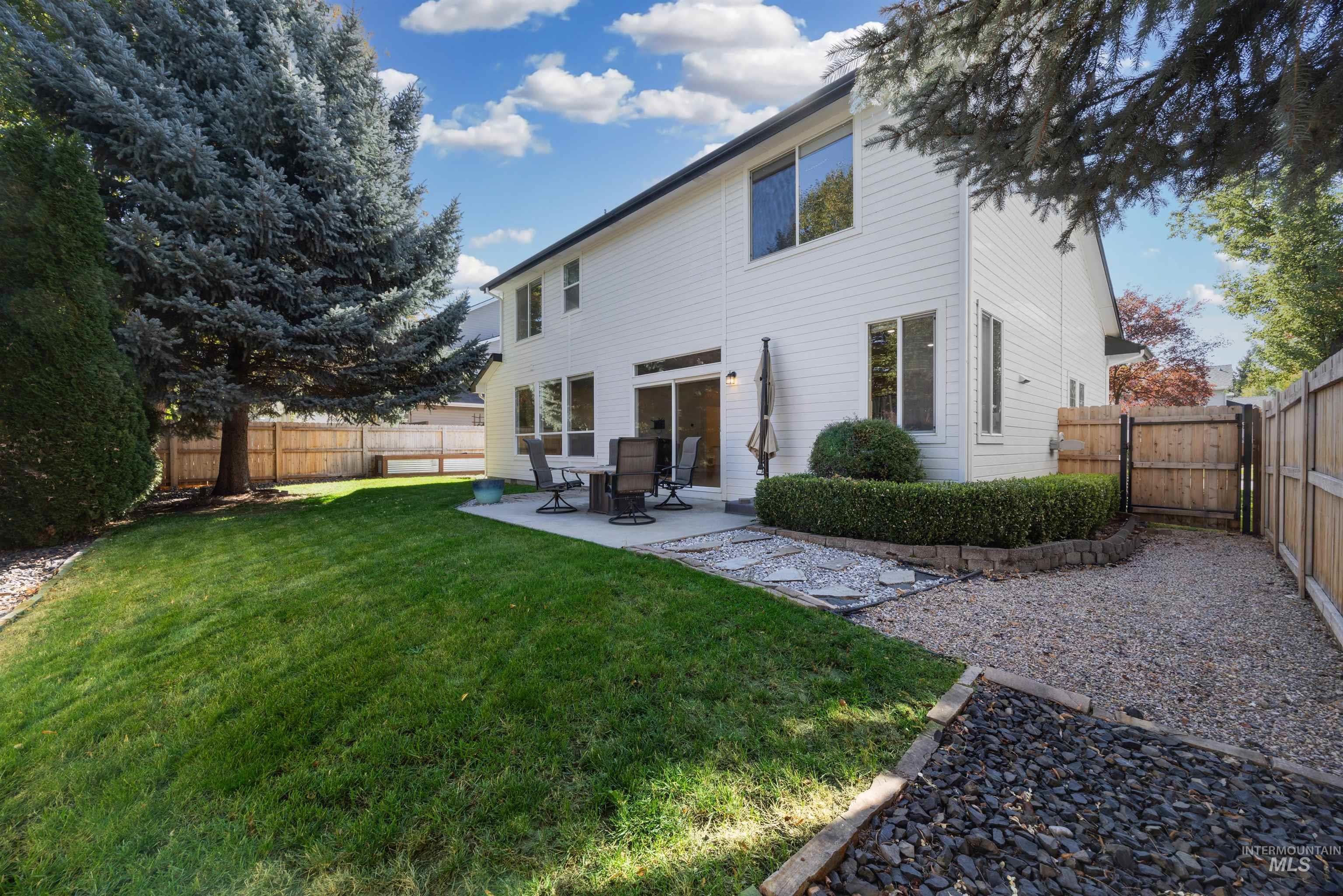 2320 E Alderhill Dr Property Photo 41