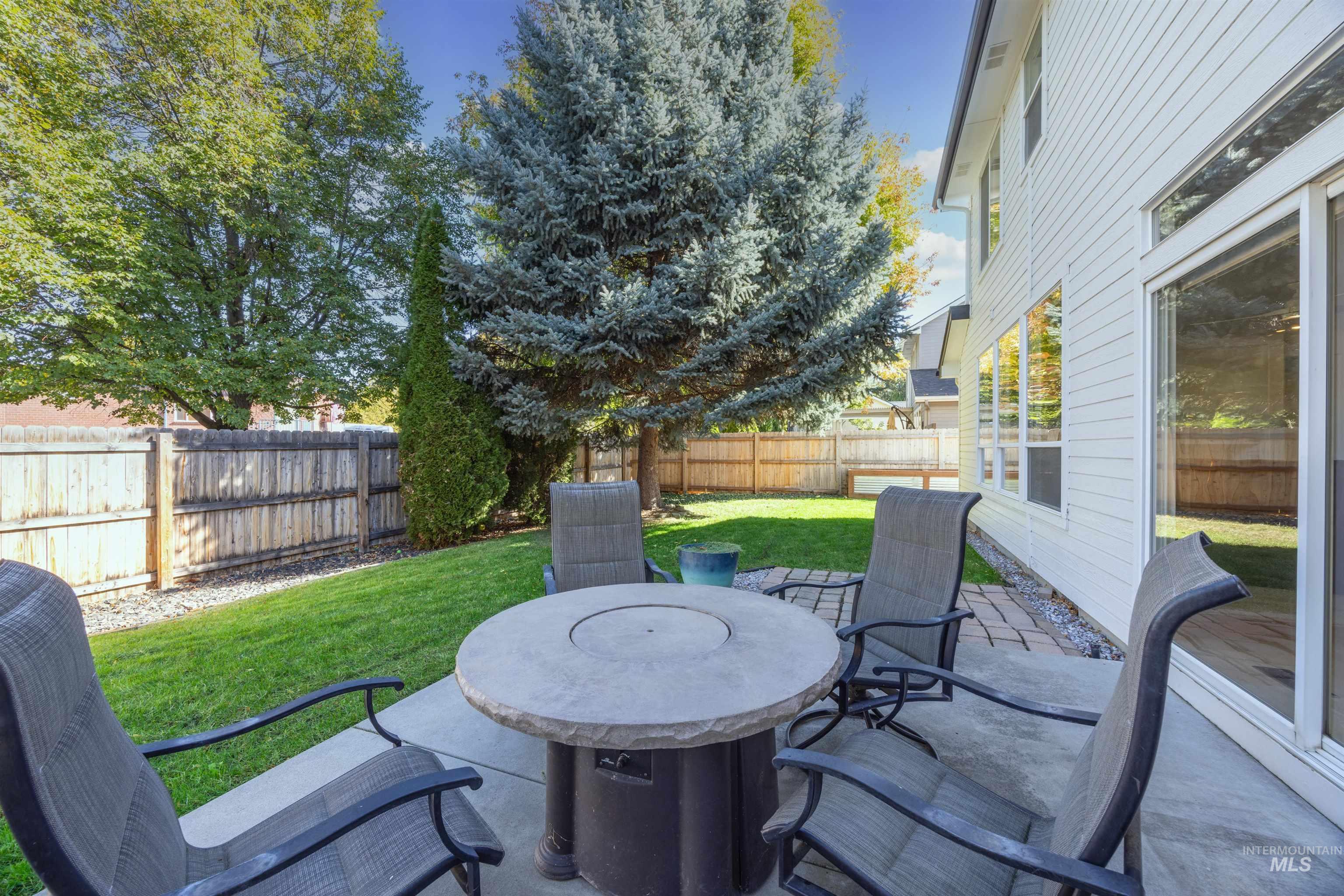 2320 E Alderhill Dr Property Photo 43