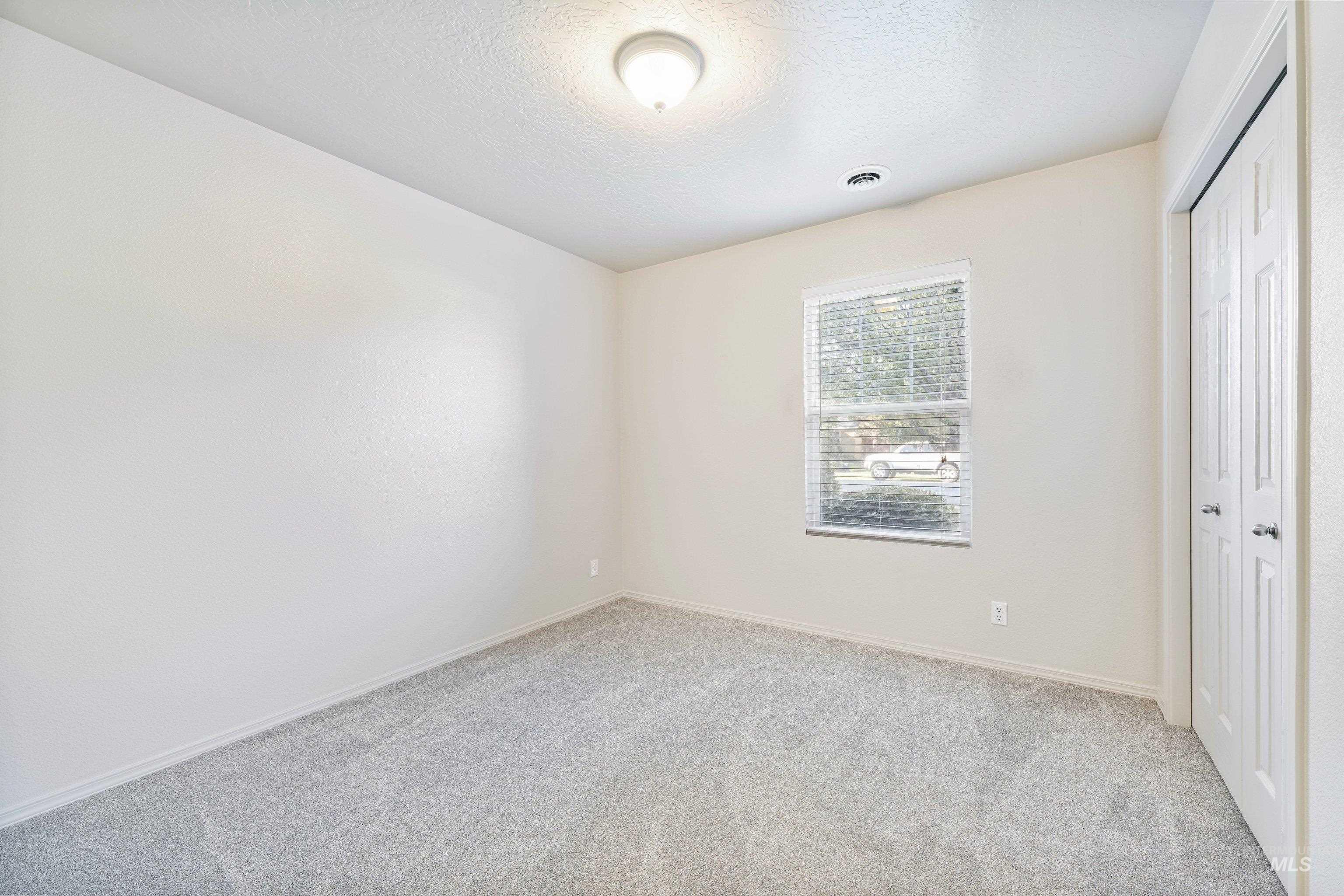 4330 S Glenmere Way Property Photo 8