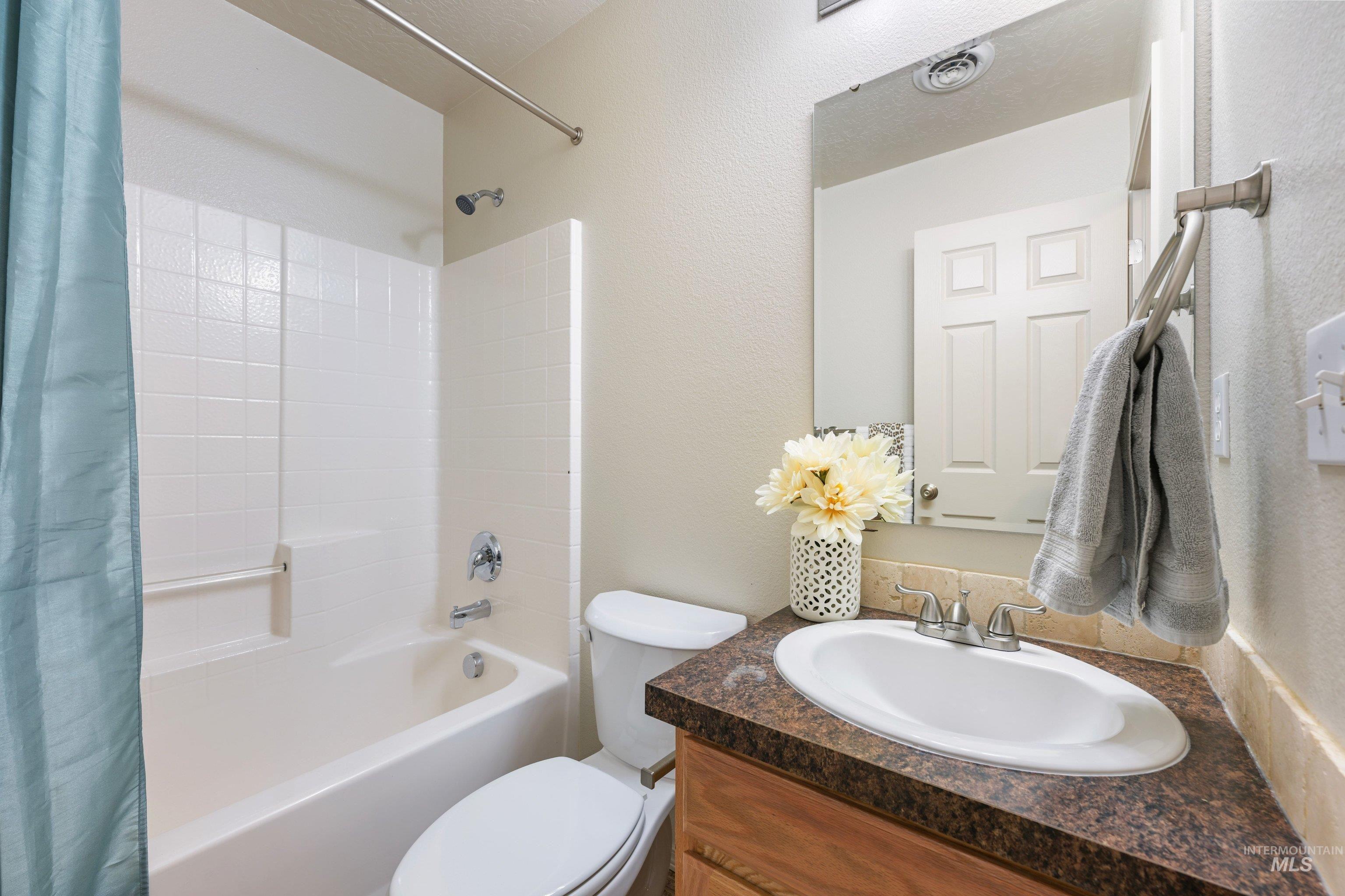 4330 S Glenmere Way Property Photo 10