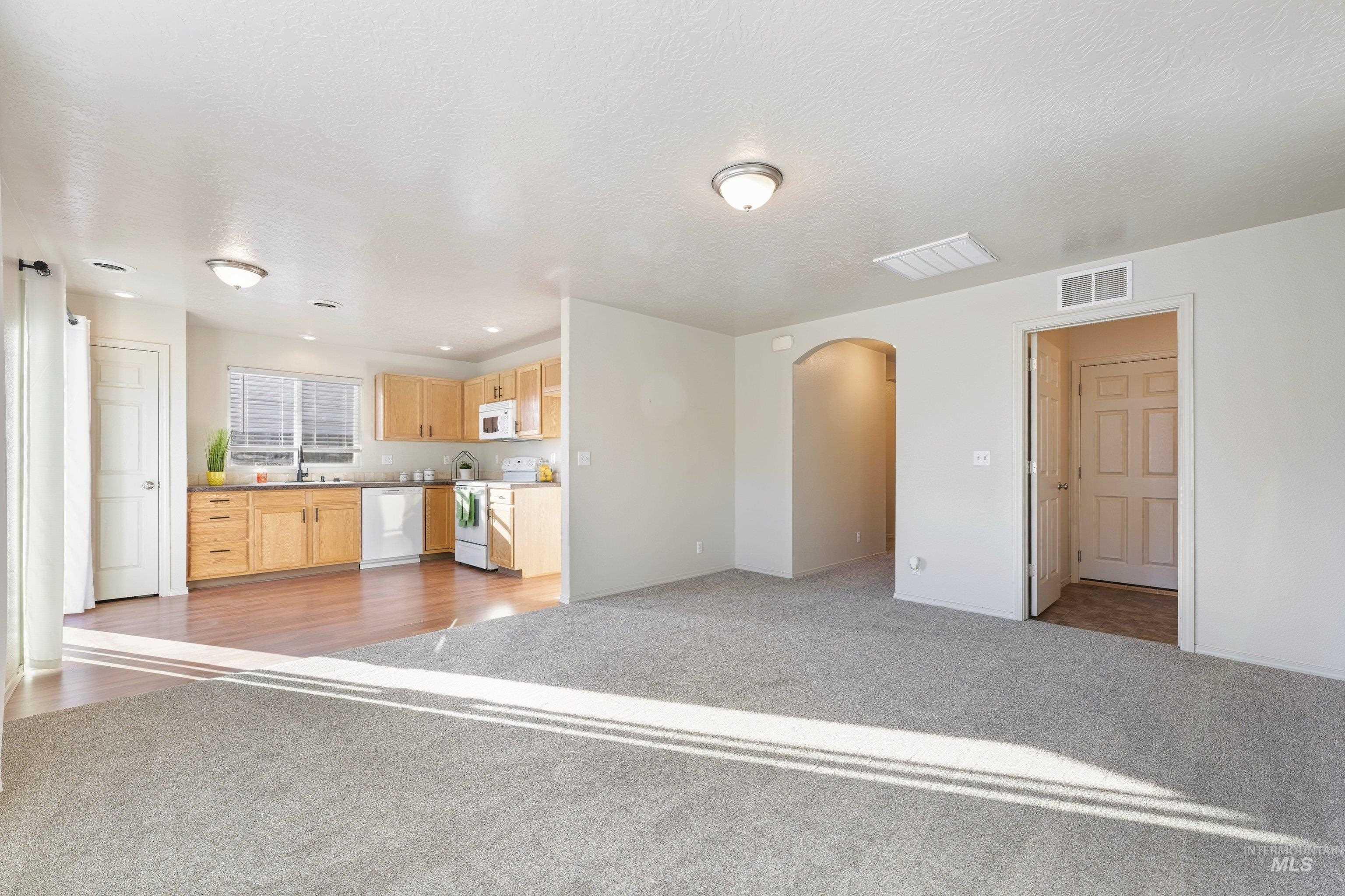 4330 S Glenmere Way Property Photo 15