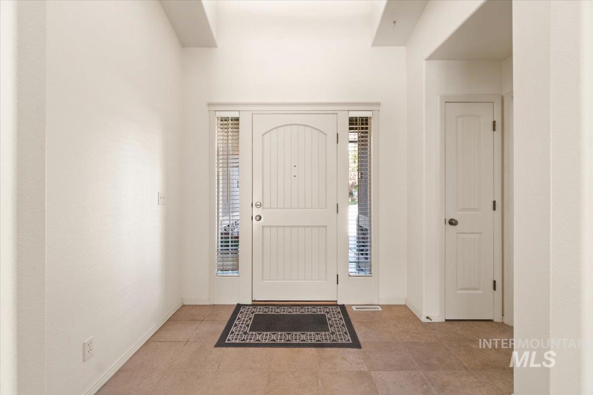 2345 E Bowman St. Property Photo 5