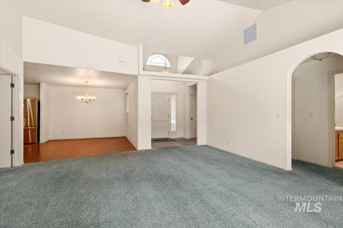 2345 E Bowman St. Property Photo 10