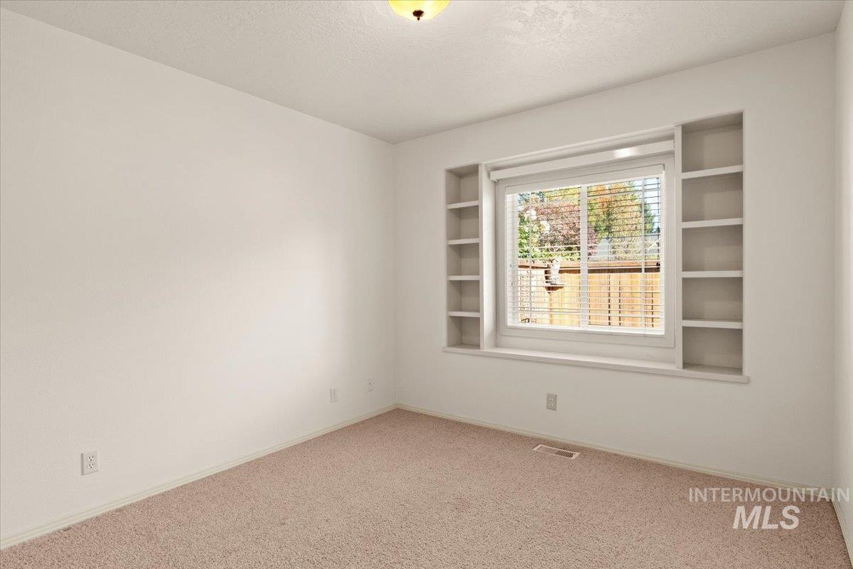2345 E Bowman St. Property Photo 26