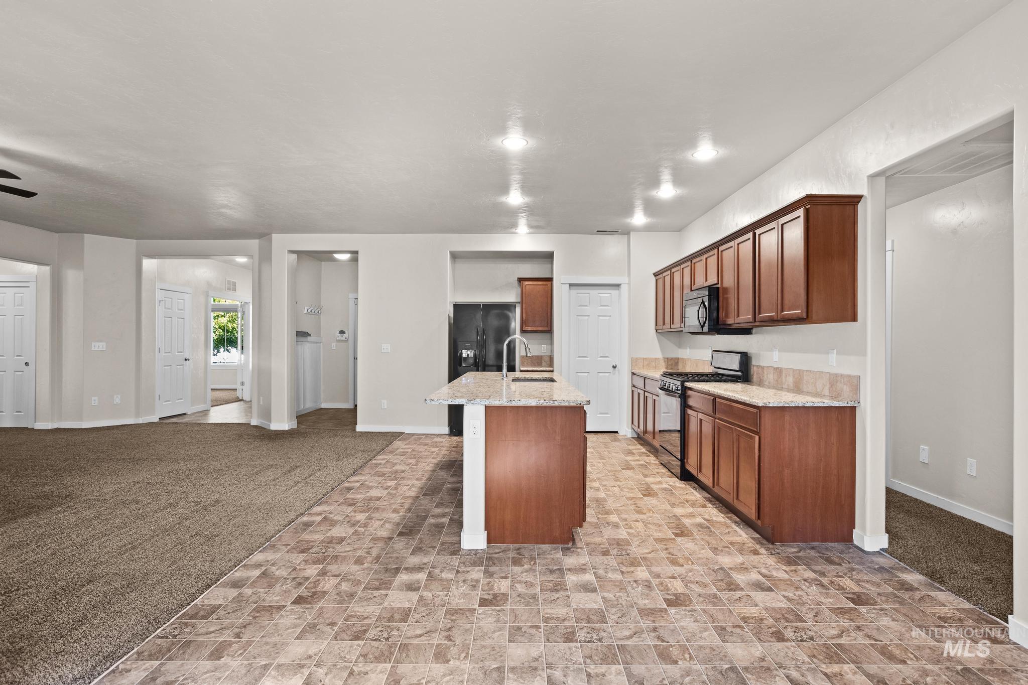 1181 W Darrah Dr Property Photo 11