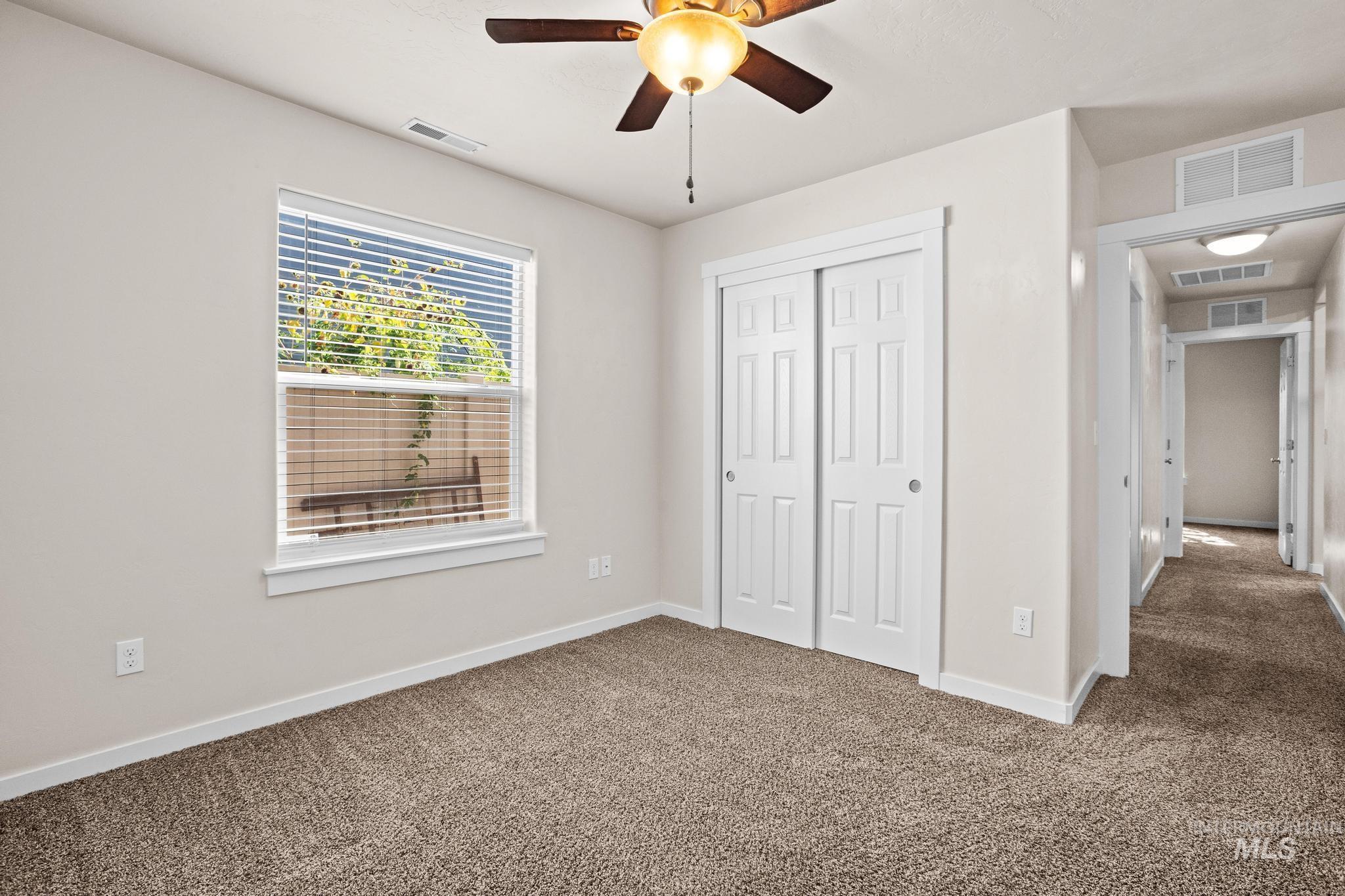 1181 W Darrah Dr Property Photo 20