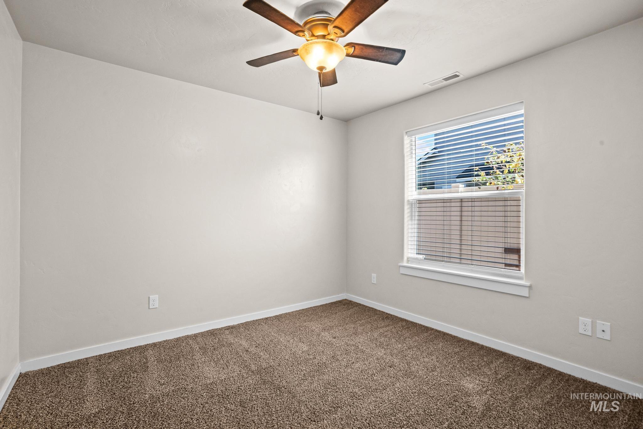 1181 W Darrah Dr Property Photo 21