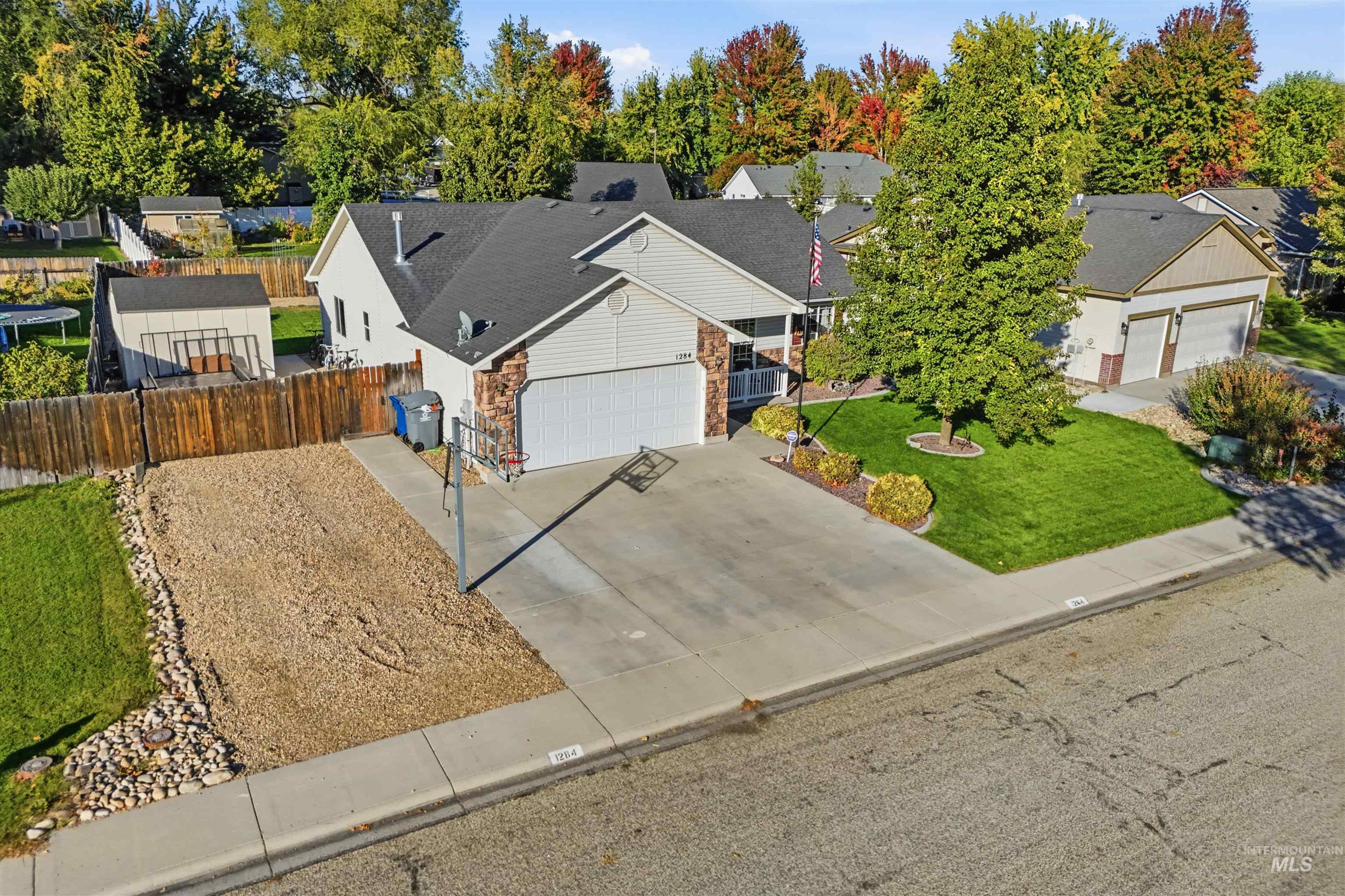 1284 Tennessee Drive Property Photo 3