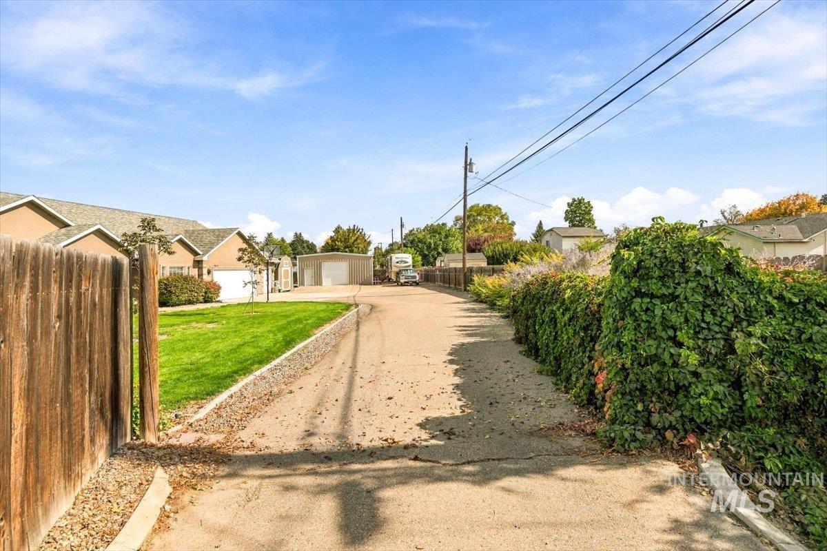 1915 Meadow Ave Property Photo 34