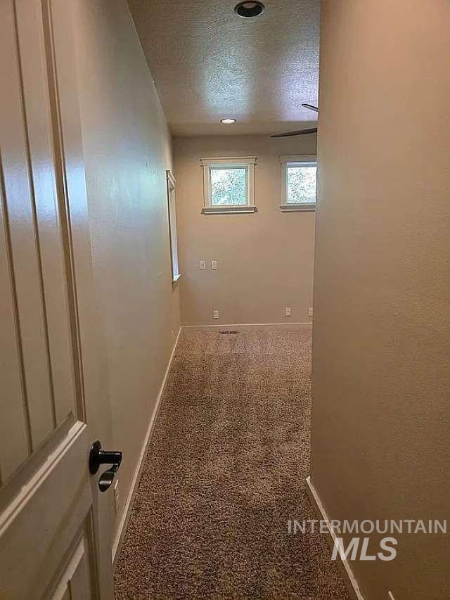425 Highland Dr Property Photo 7