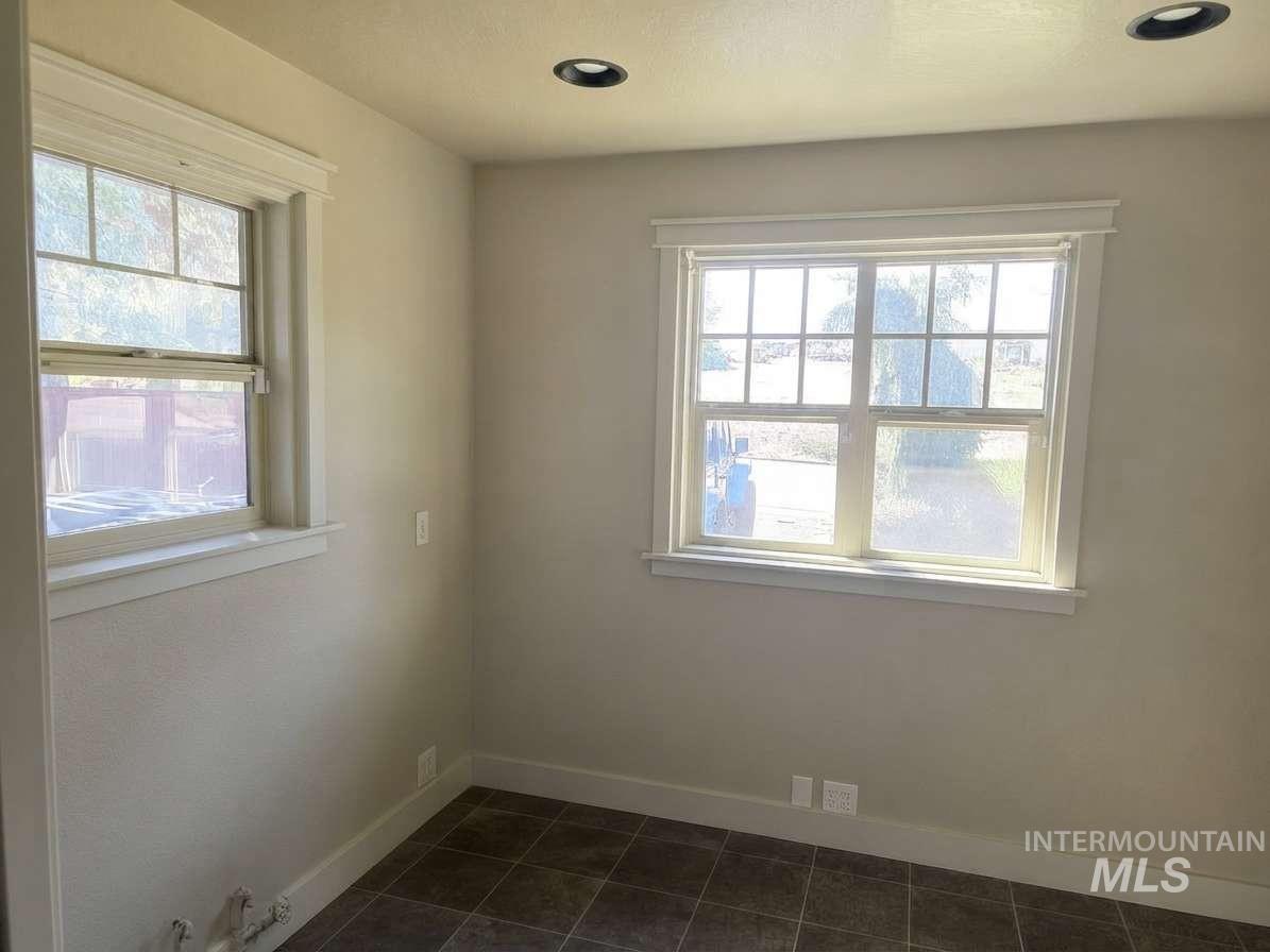 425 Highland Dr Property Photo 15
