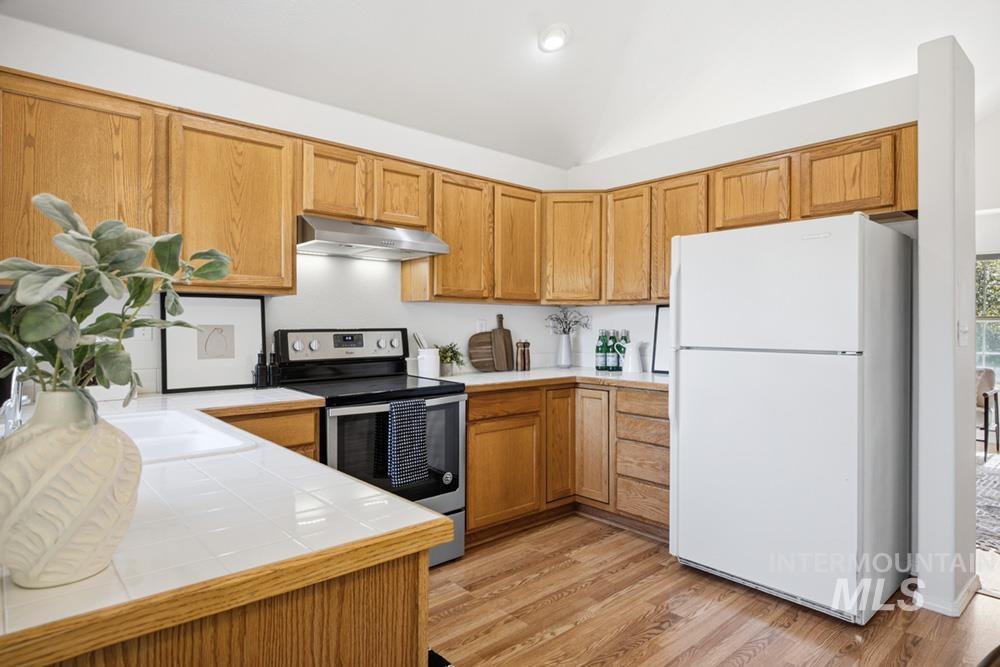 5676 N Riffle Way Property Photo 8