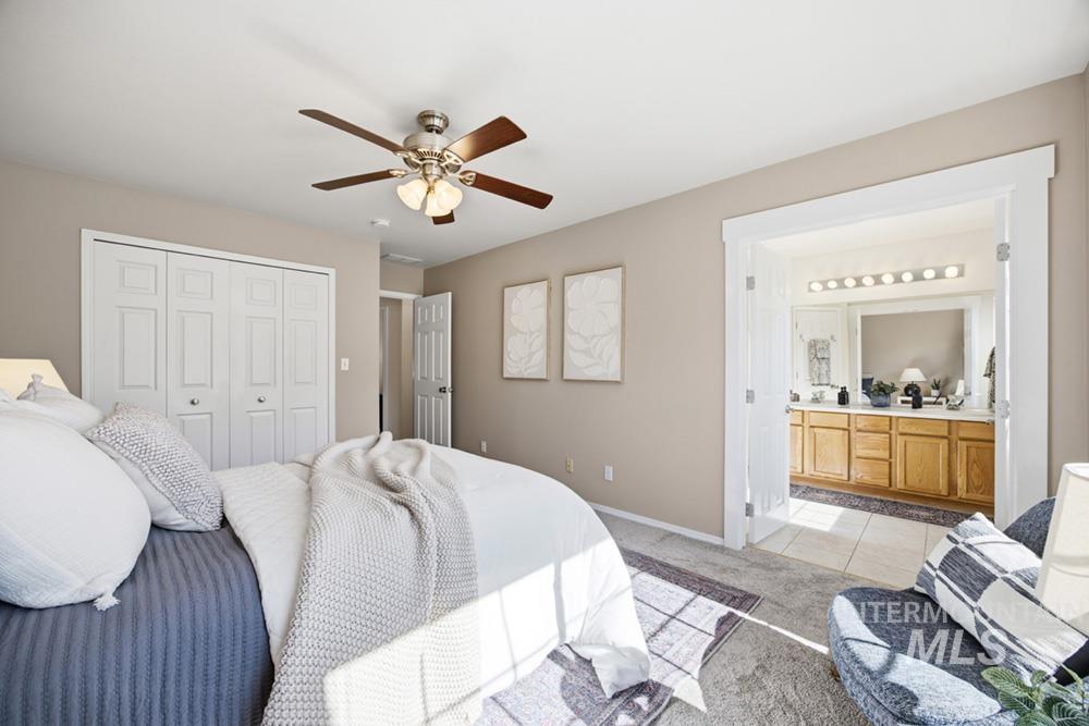 5676 N Riffle Way Property Photo 11
