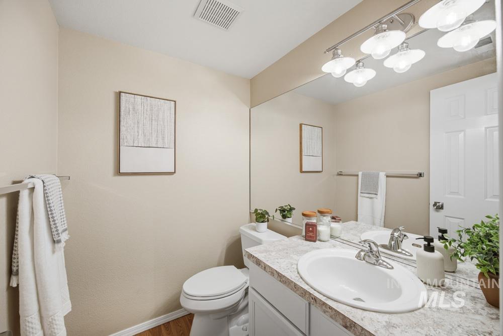 5676 N Riffle Way Property Photo 14