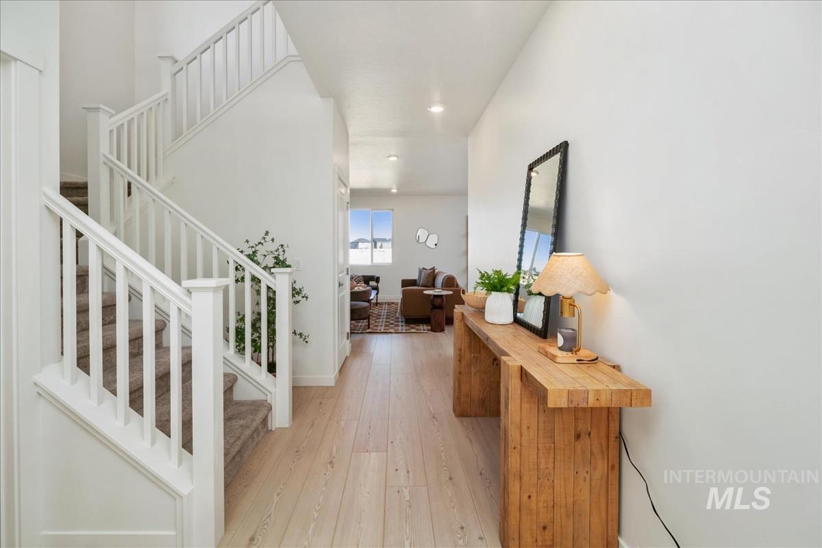 4320 S Graycliff Property Photo 3