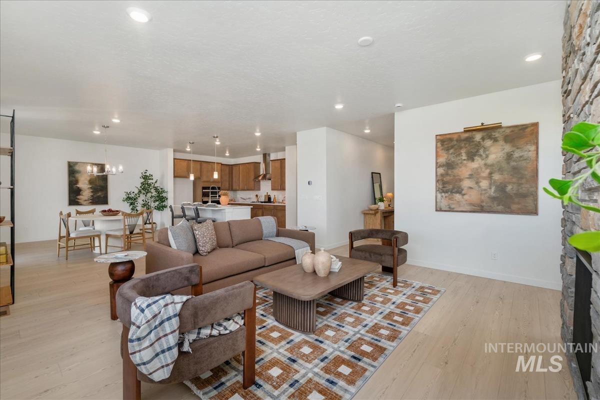 4320 S Graycliff Property Photo 9