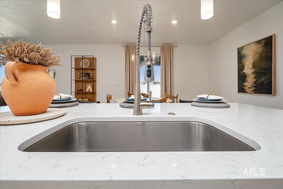 4320 S Graycliff Property Photo 15