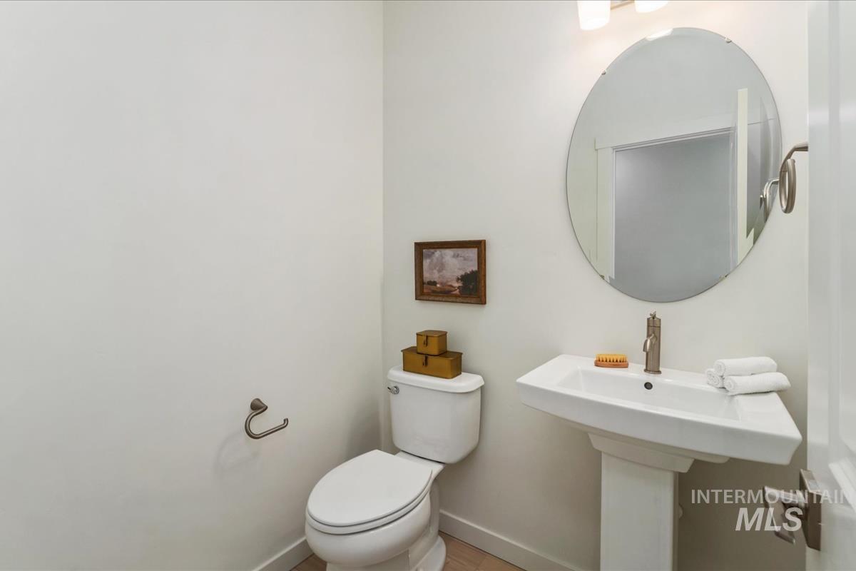 4320 S Graycliff Property Photo 18