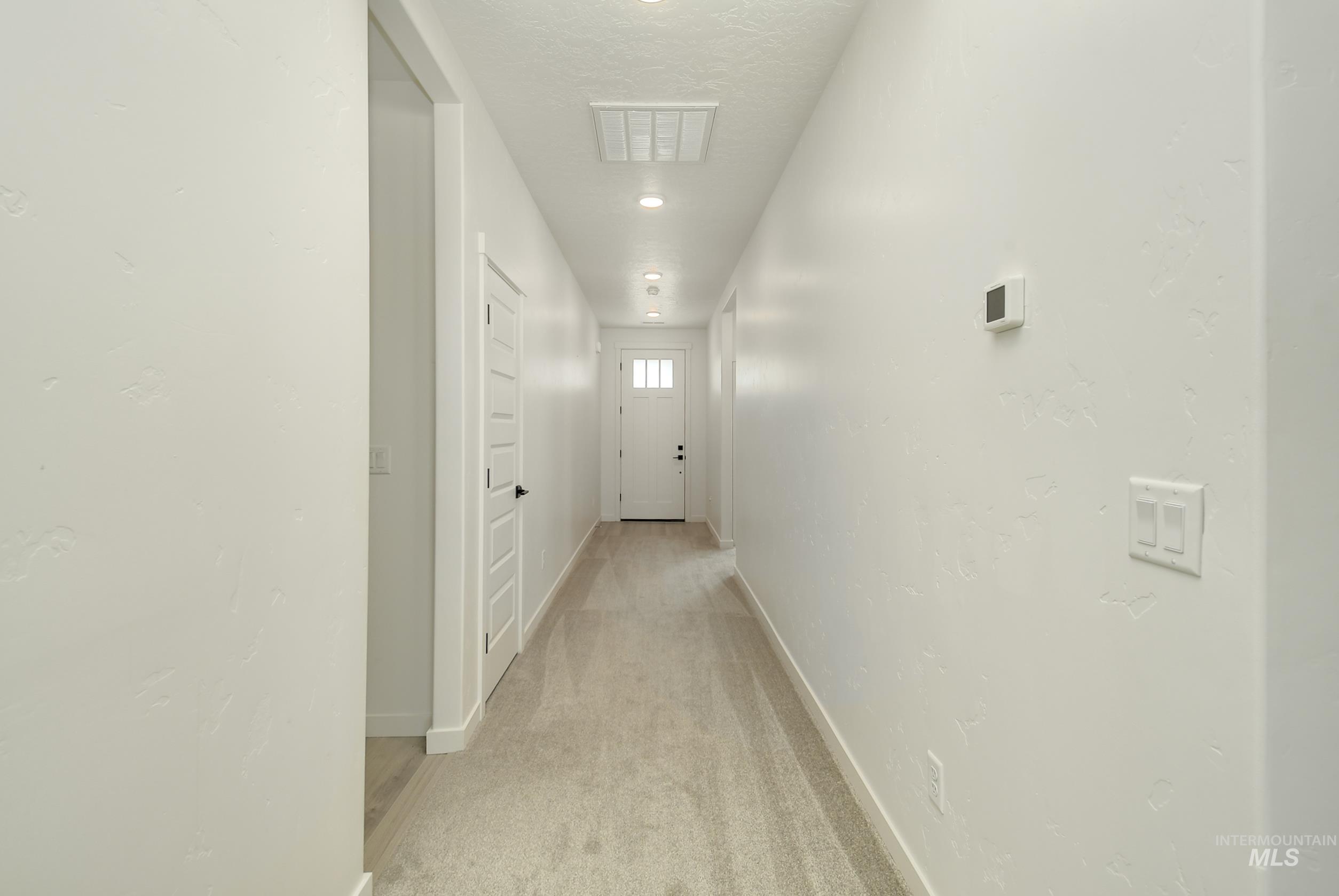 7784 E Monmouth Way Property Photo 4