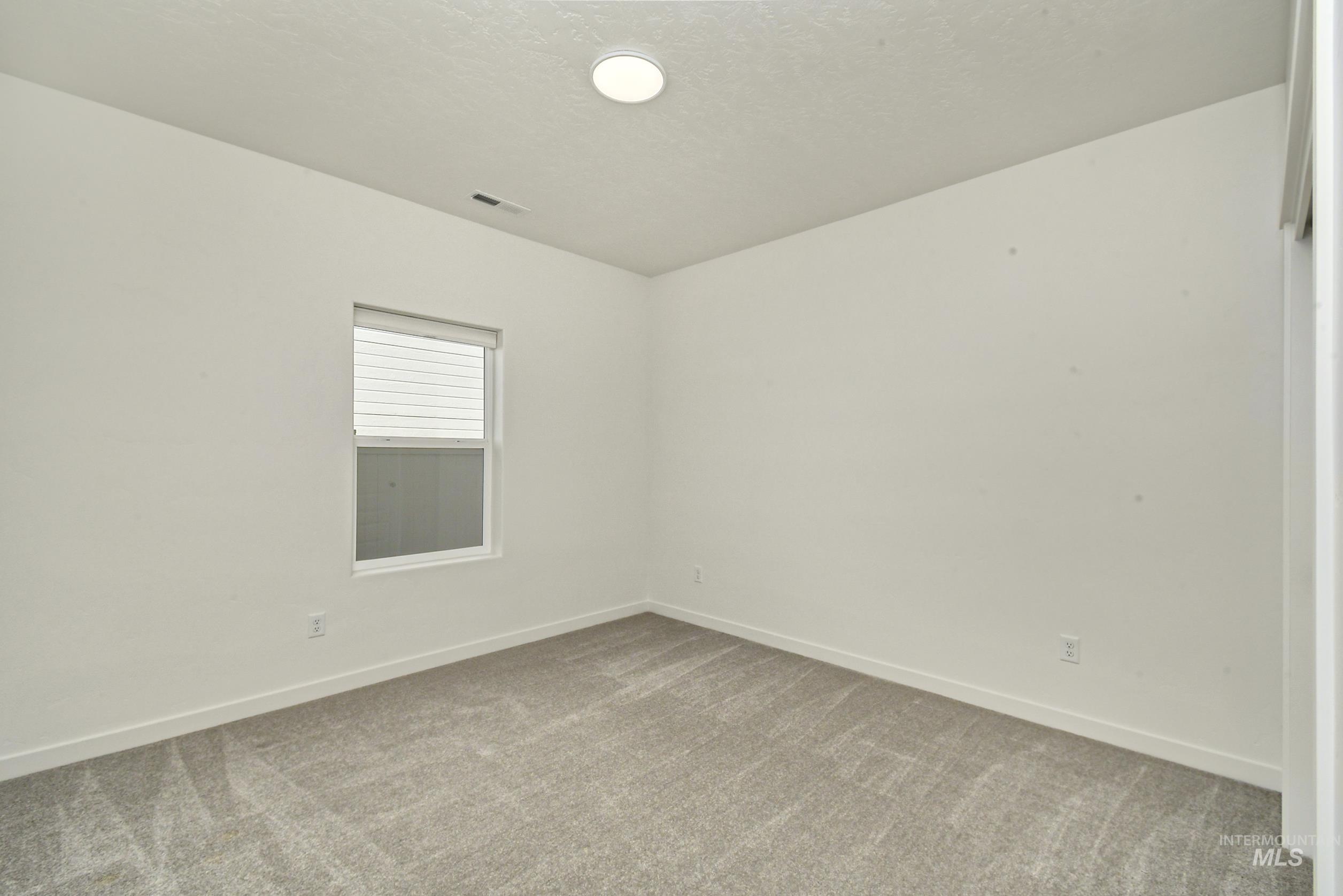 7784 E Monmouth Way Property Photo 9