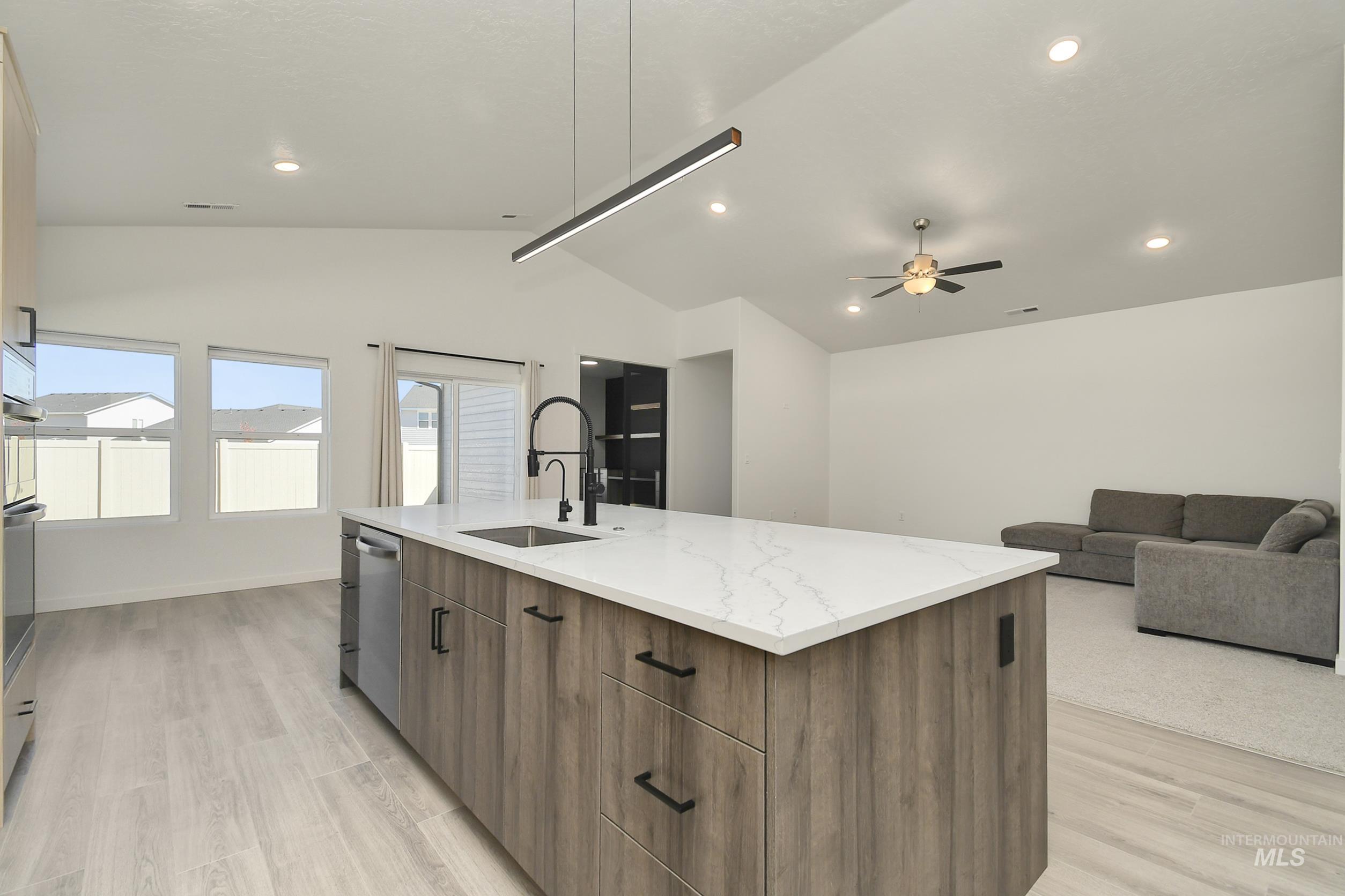 7784 E Monmouth Way Property Photo 17