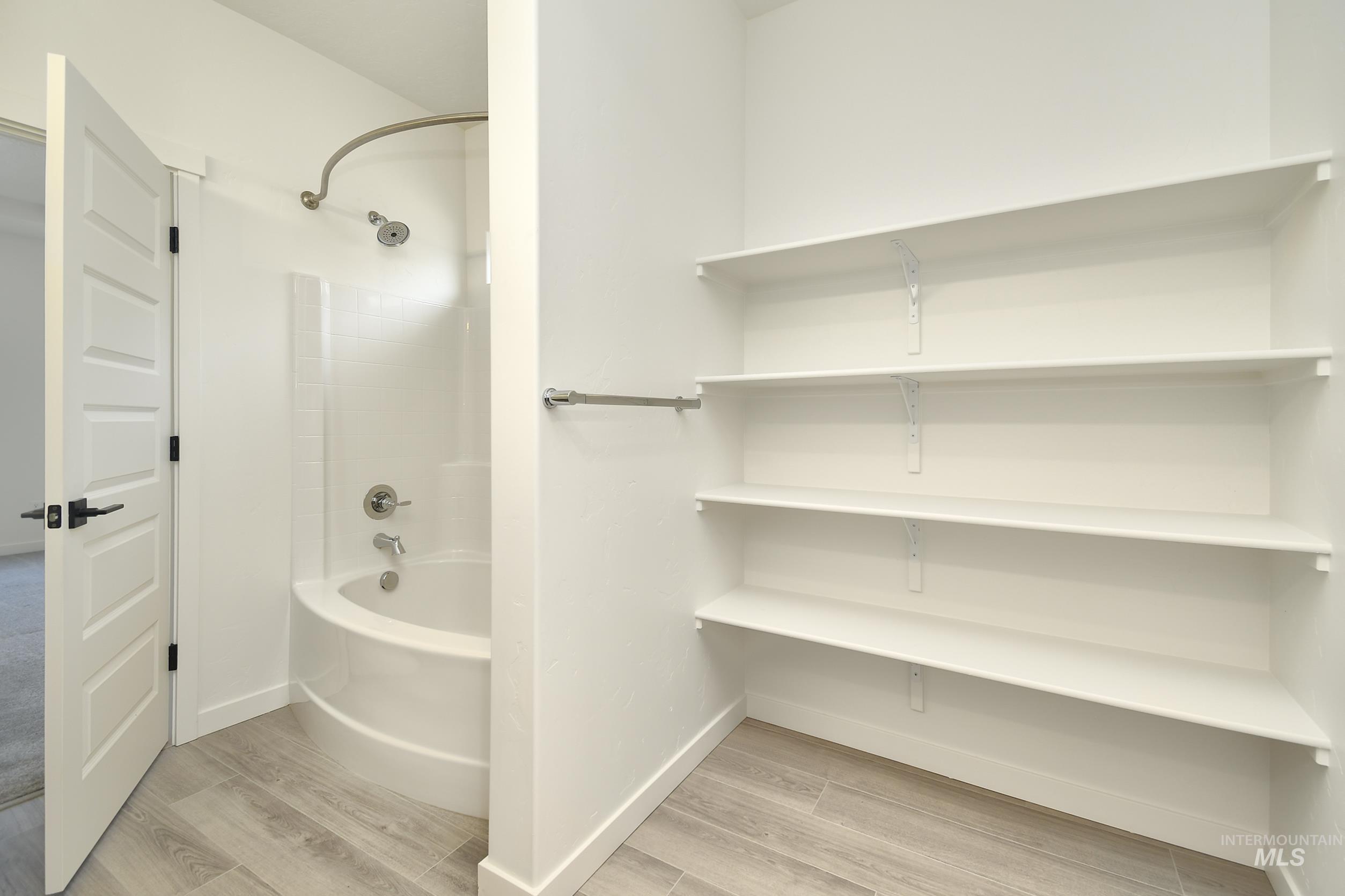 7784 E Monmouth Way Property Photo 28