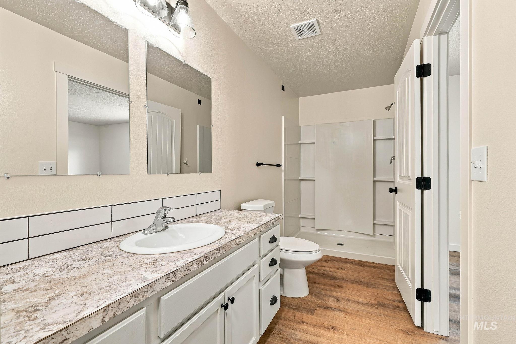 5018 Lathrop Pl Property Photo 31
