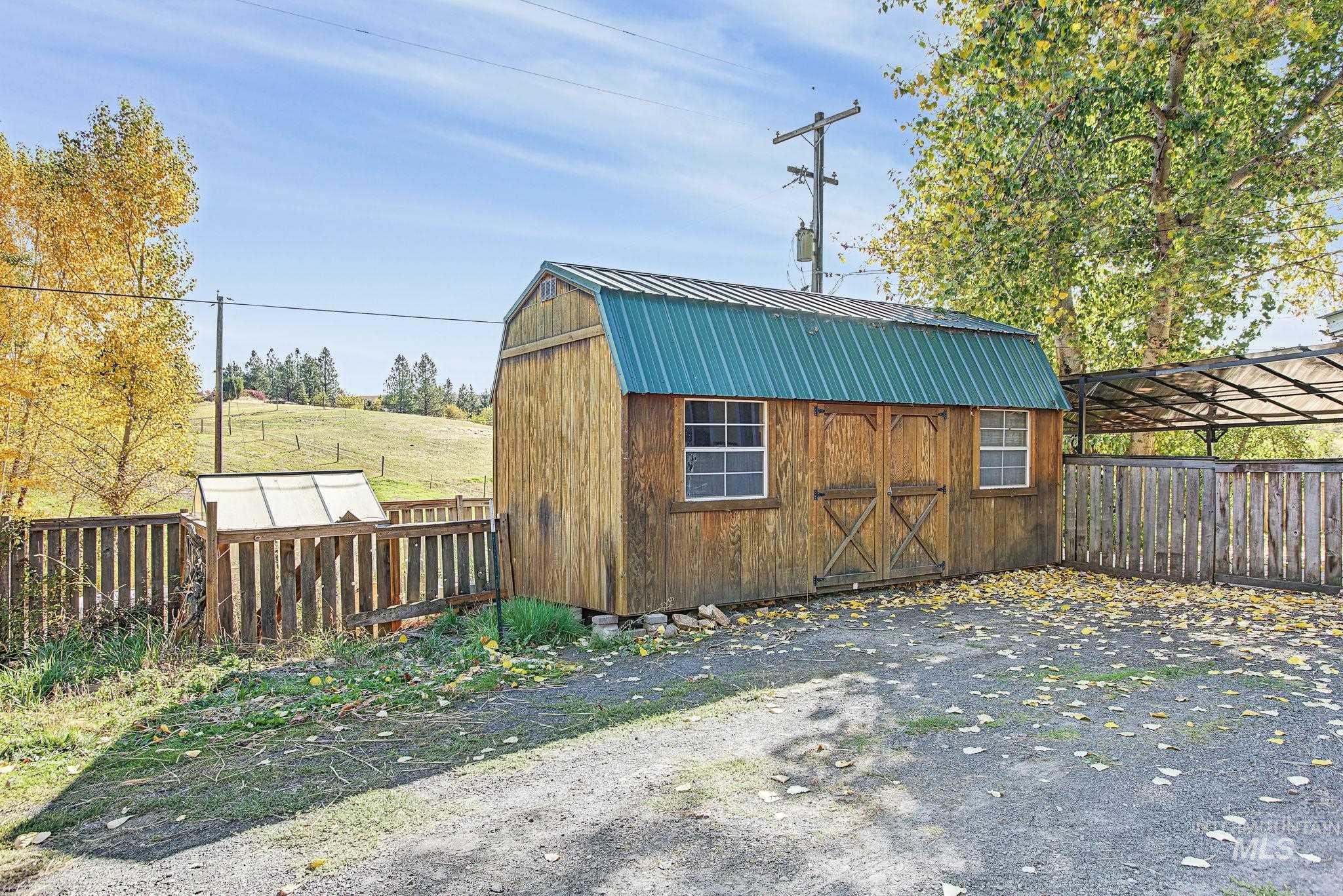 2125 N Polk Ext. Property Photo 33